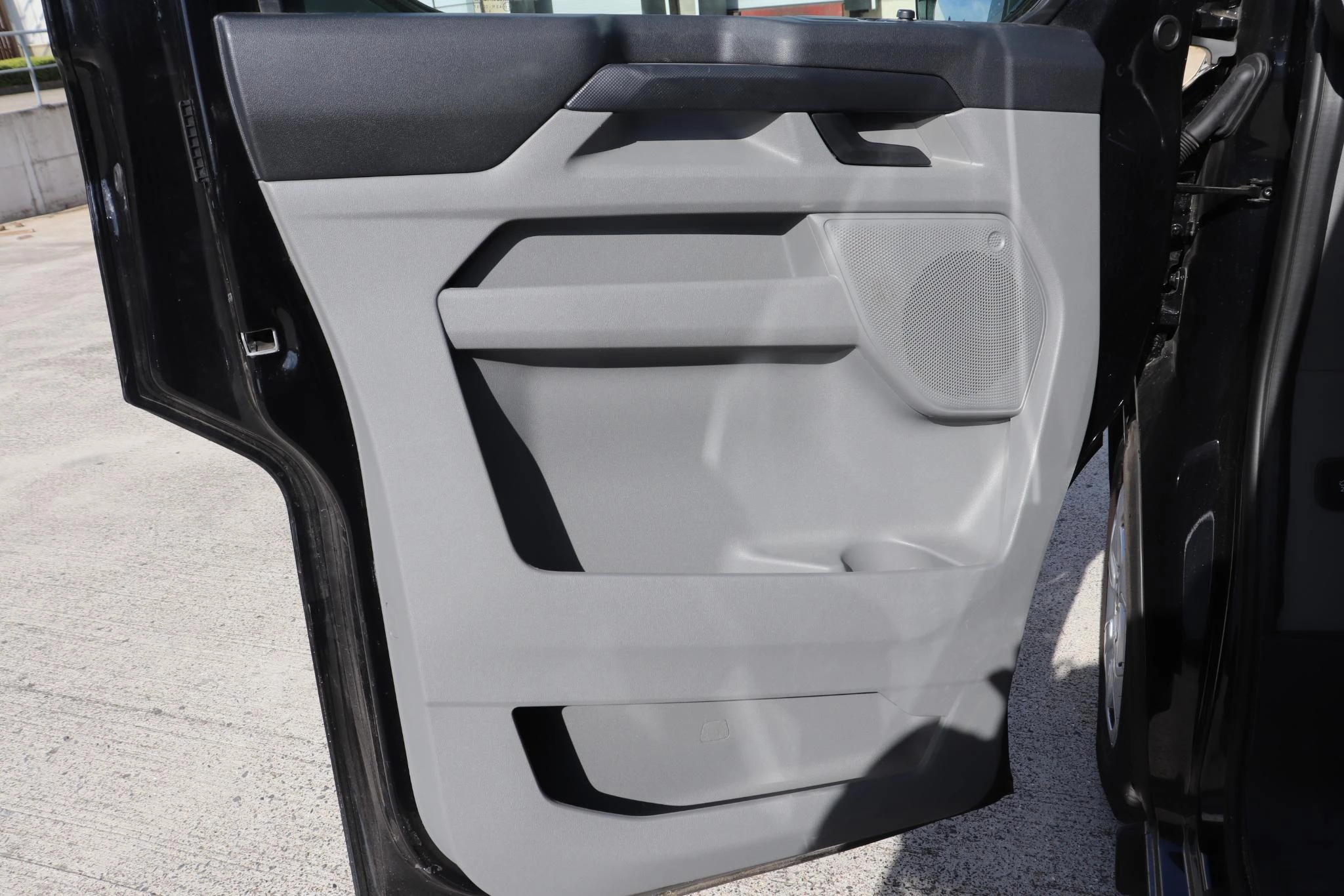 Ford-Transit Custom-image-16