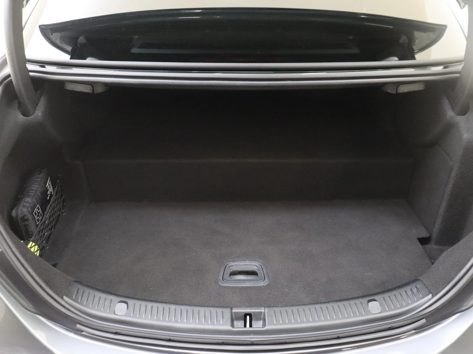 Mercedes-Benz-E-Klasse-image-27