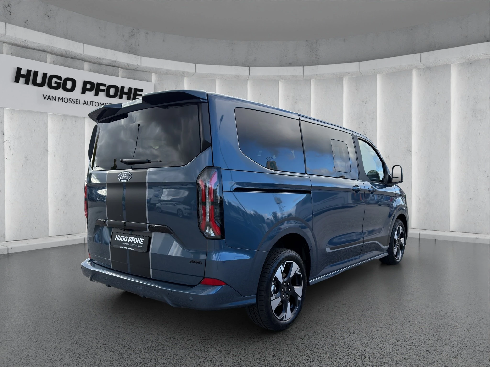 Ford-Tourneo Custom-image-4
