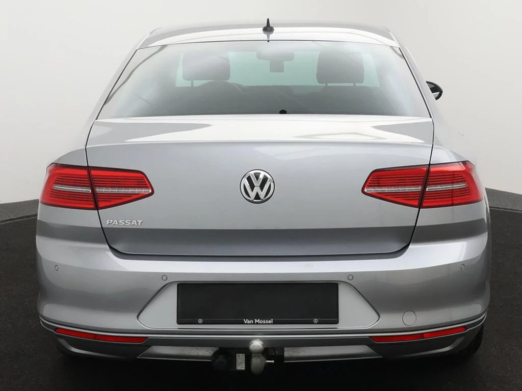 Volkswagen Passat Passat Comfortline 1.5TSI *AUTOMAAT*VIRTUAL COCKPIT*TREKHAAK*NAVI*PDC*ACC*...9