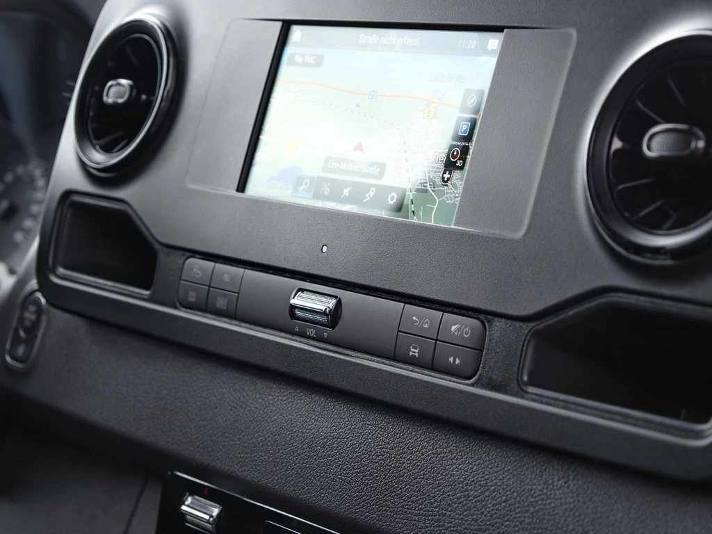 Mercedes-Benz-Sprinter 317-image-9