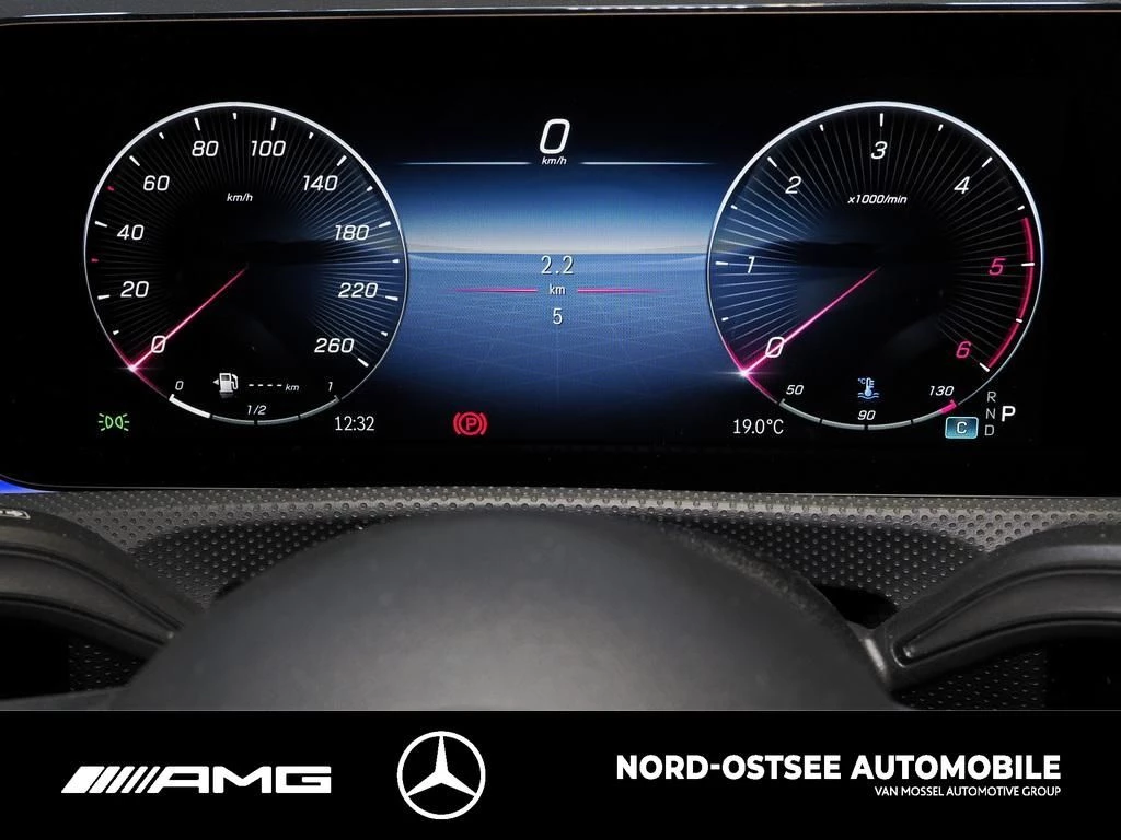 Mercedes-Benz A-Klasse 200 d AMG SPECIAL-EDITION NIGHT PANO 19-ZOLL AMG Line