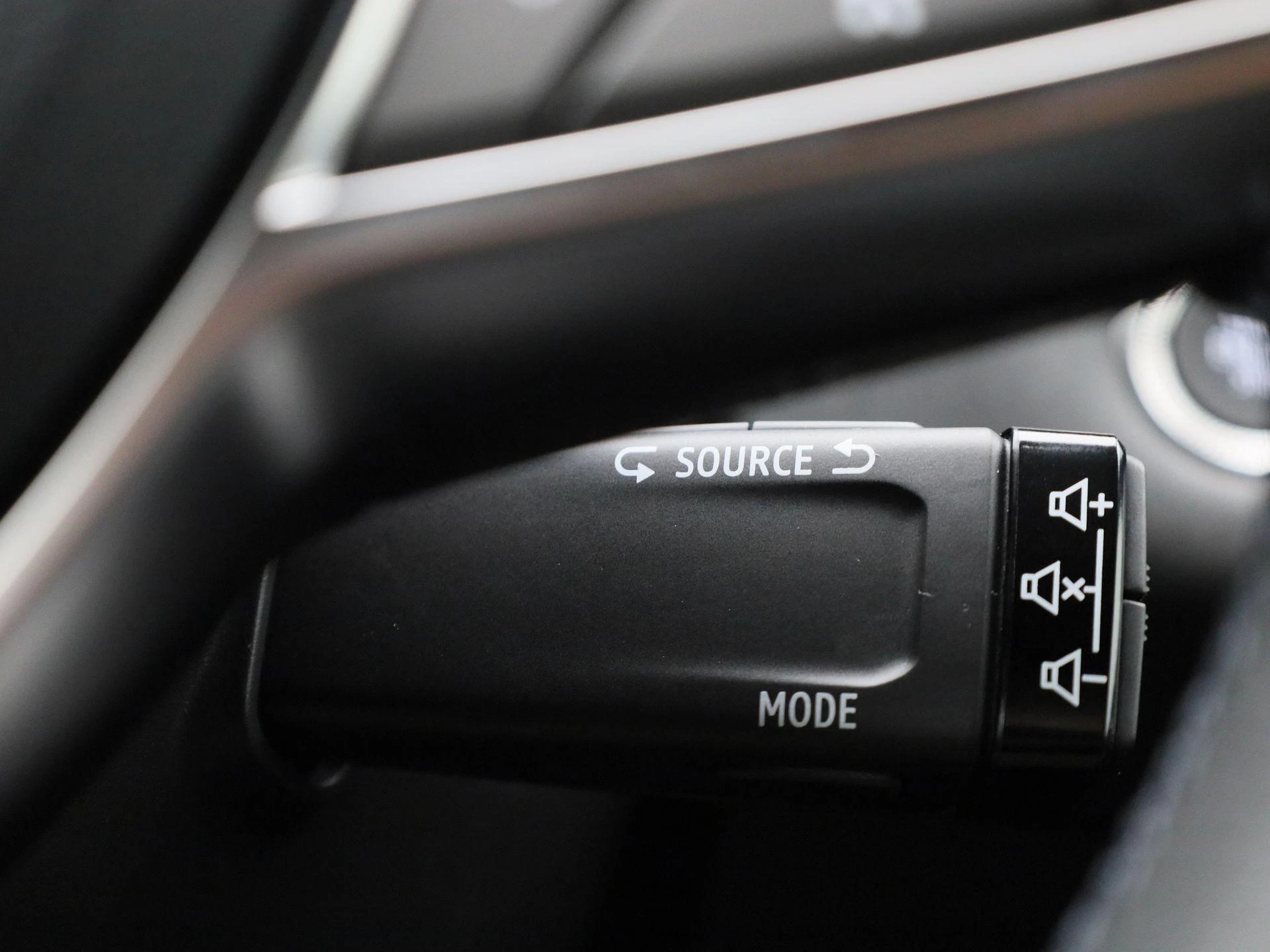 Renault Captur 1.8 E-Tech full hybrid 160 techno