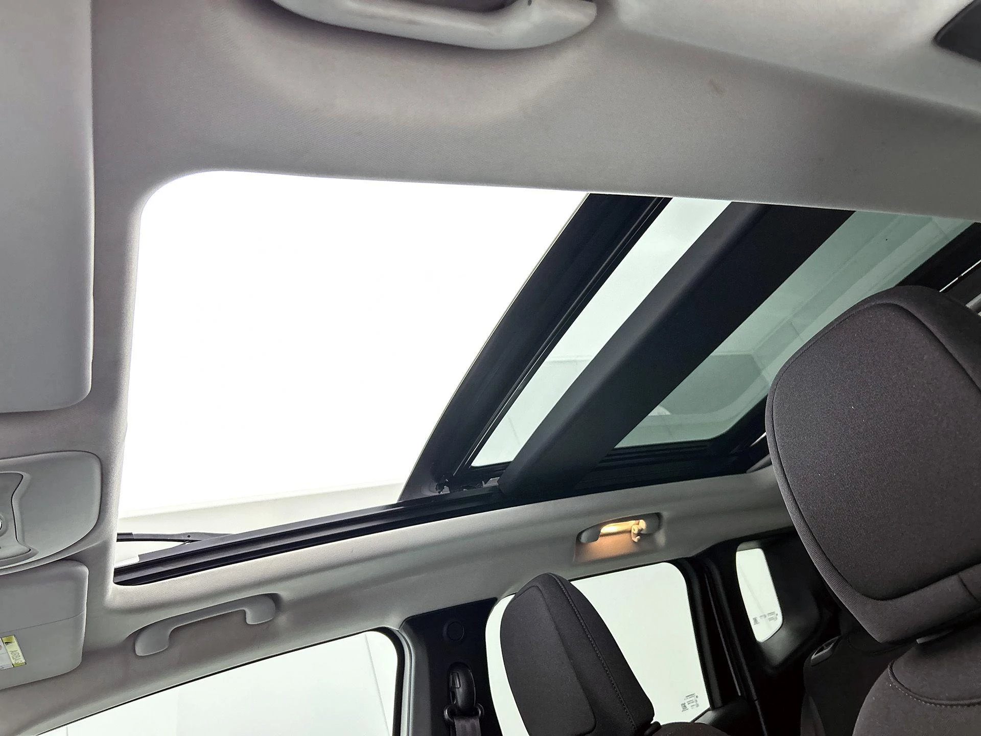 Jeep-Renegade-image-31