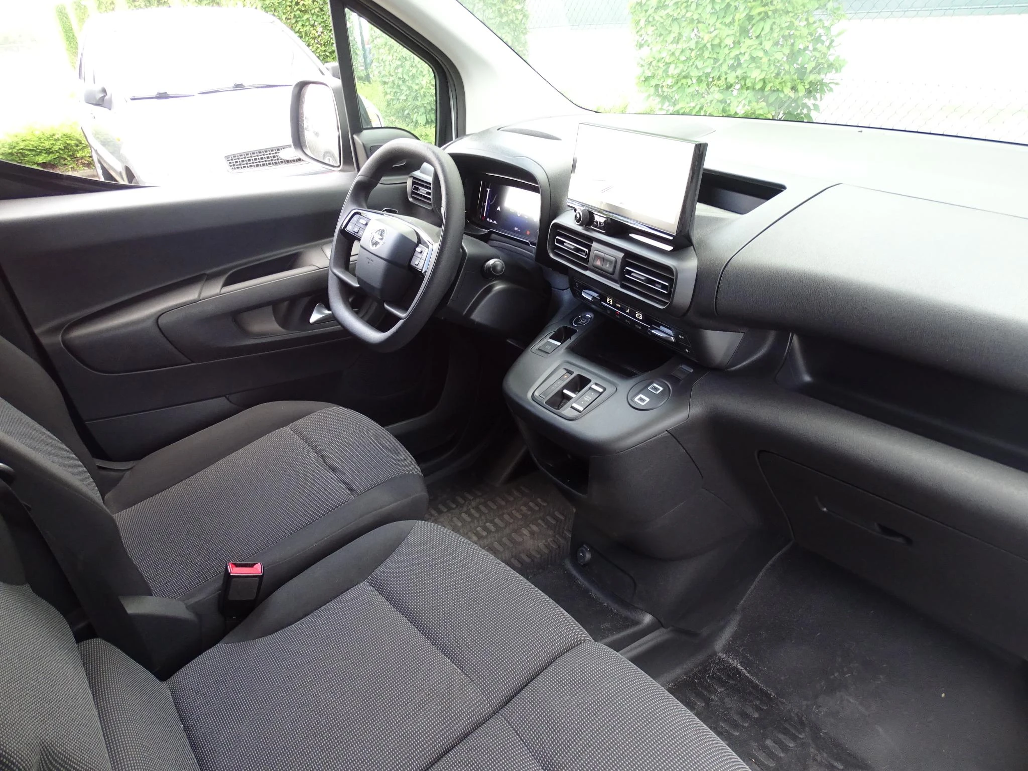 Opel-Combo-e-image-13