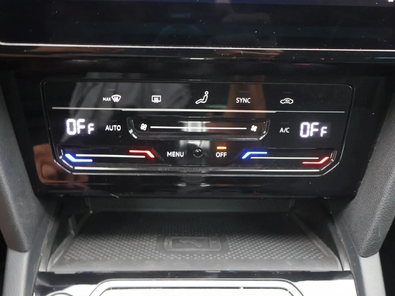 Volkswagen-Passat-image-16