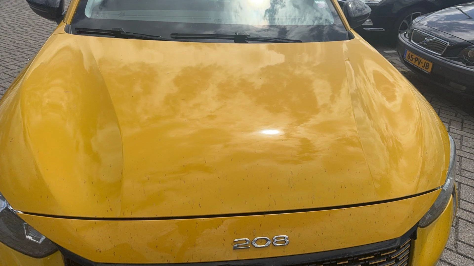 Peugeot-e-208-image-26