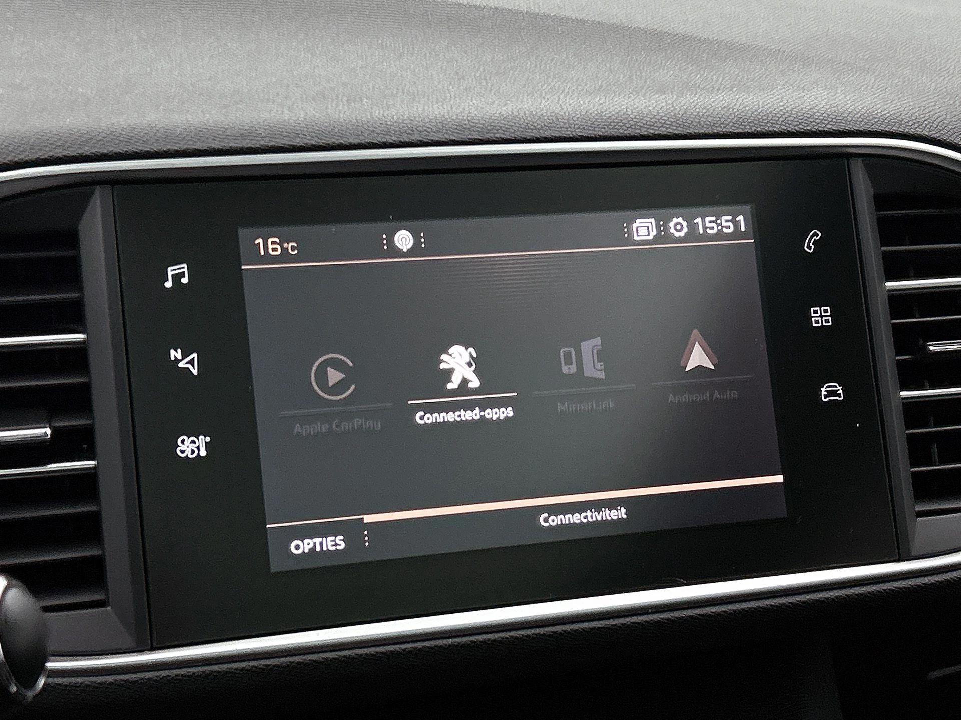 Peugeot-308-image-8