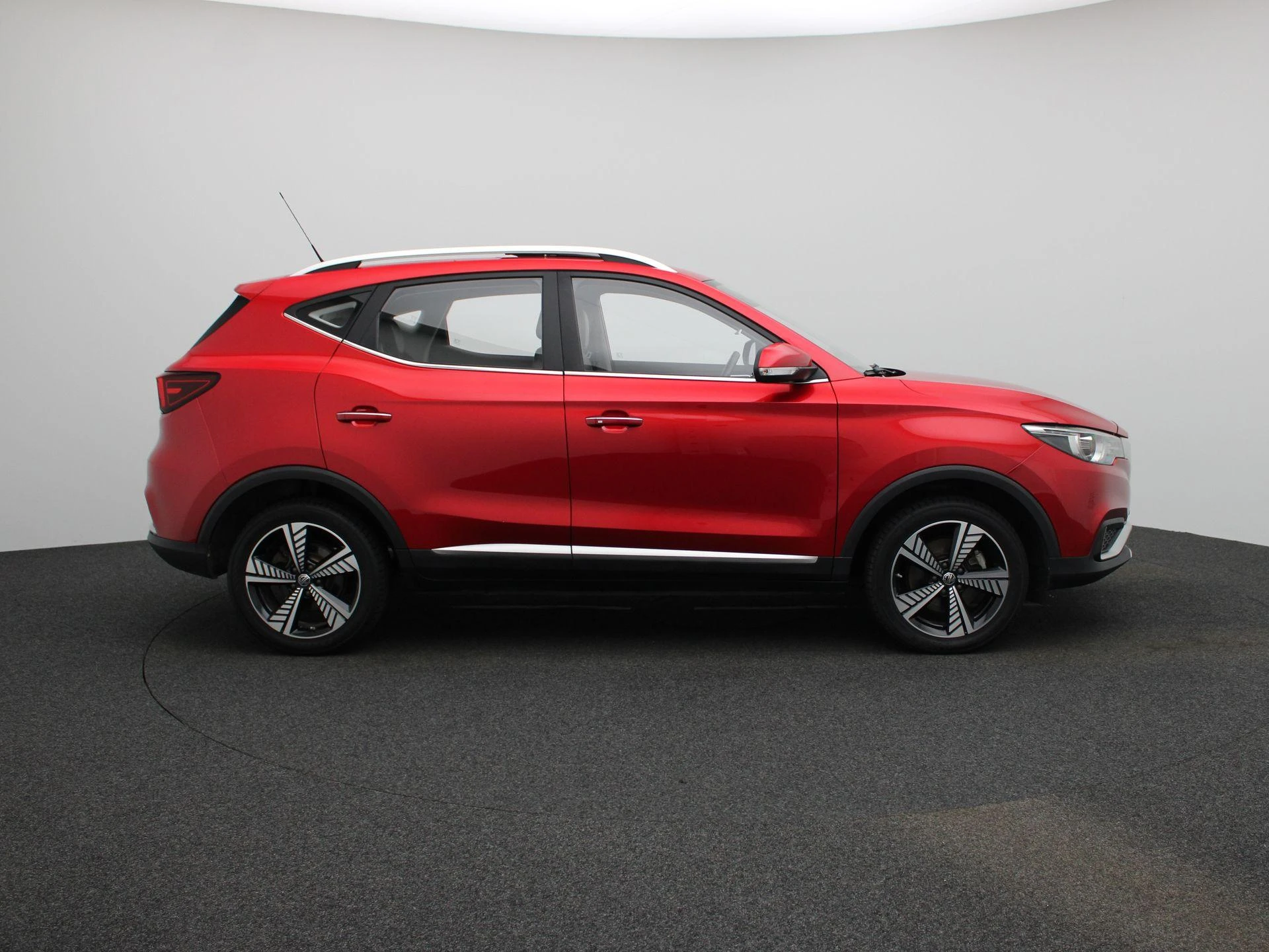 MG-ZS EV-image-5