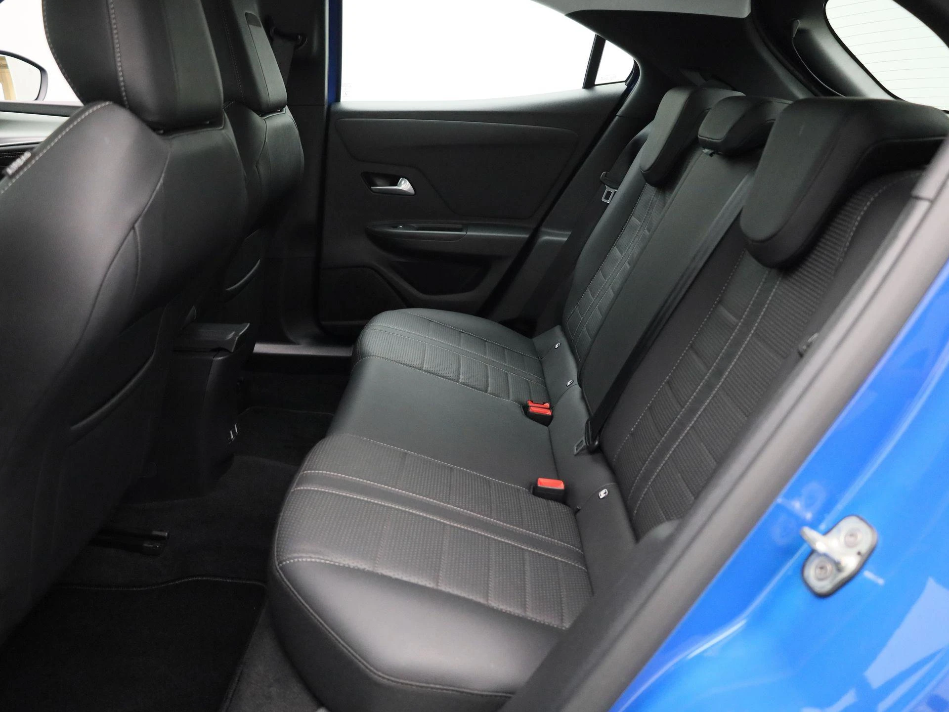 Opel-Mokka-image-13