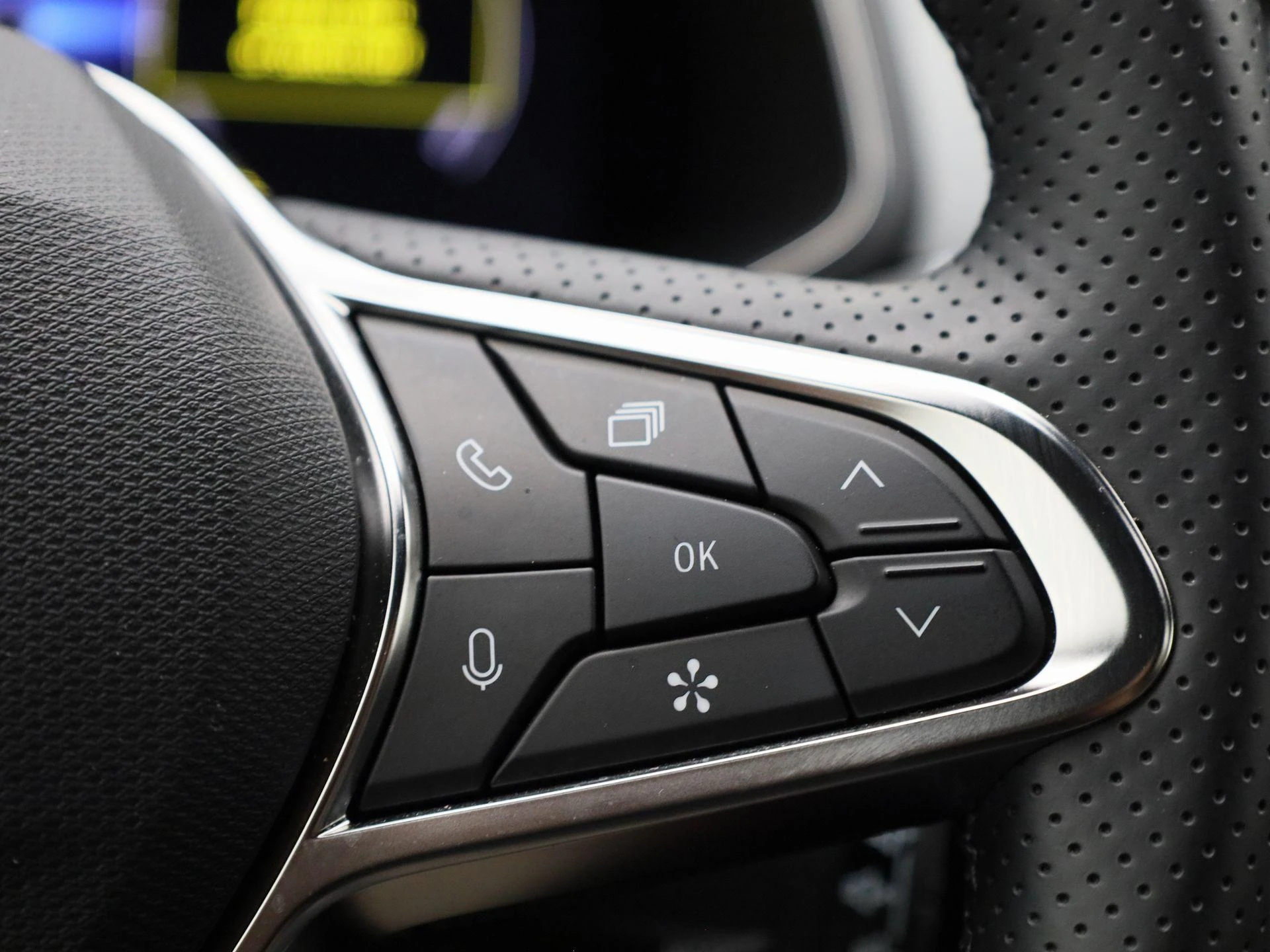 Renault Captur 1.8 E-Tech full hybrid 160 techno