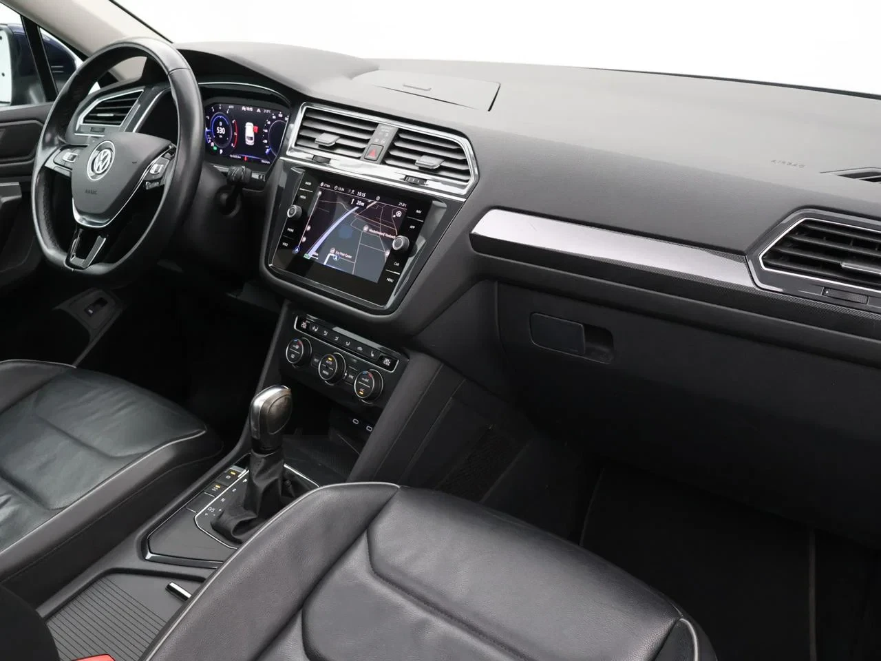 Volkswagen-Tiguan Allspace-image-1