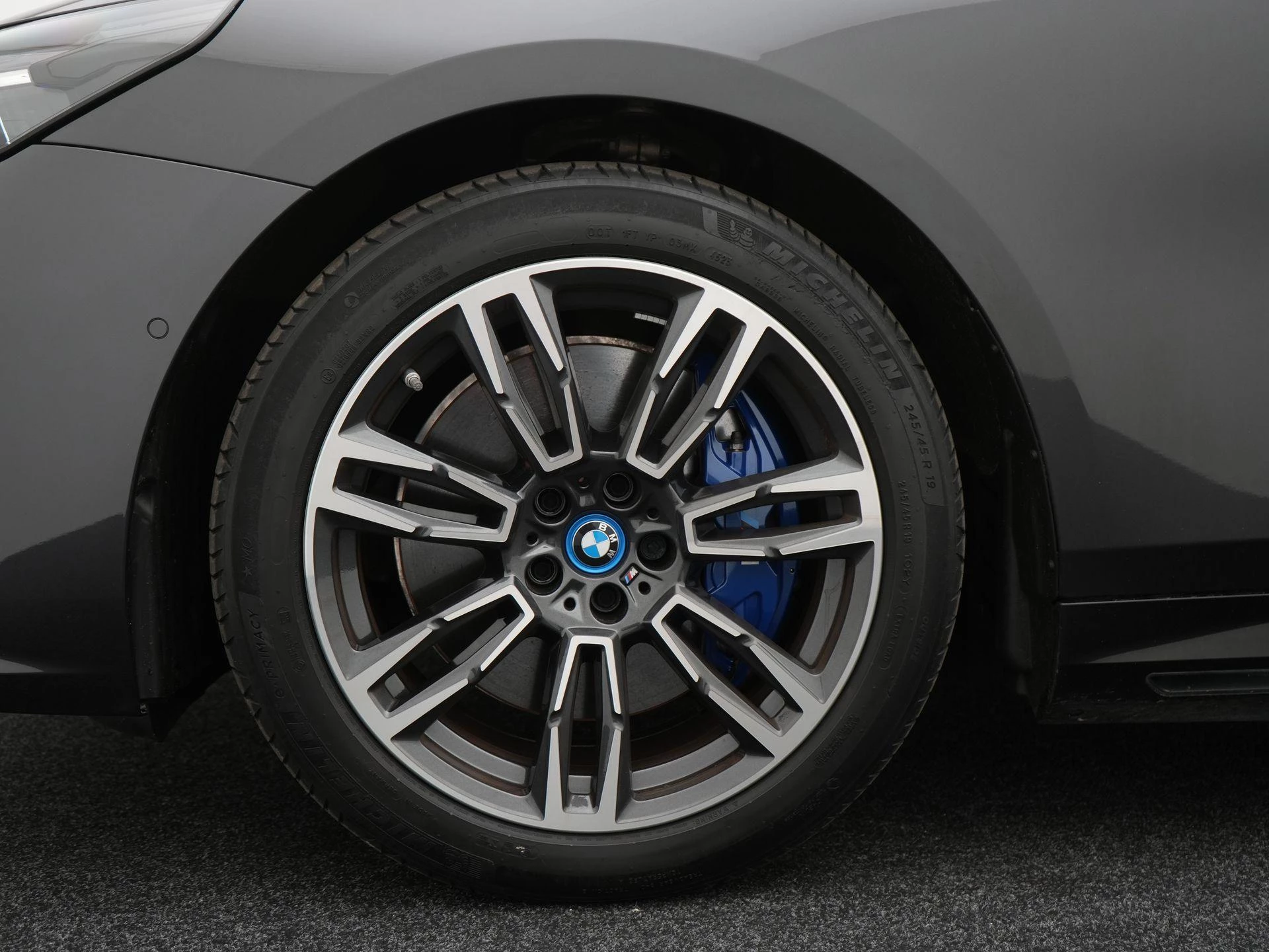 BMW-i5-image-52