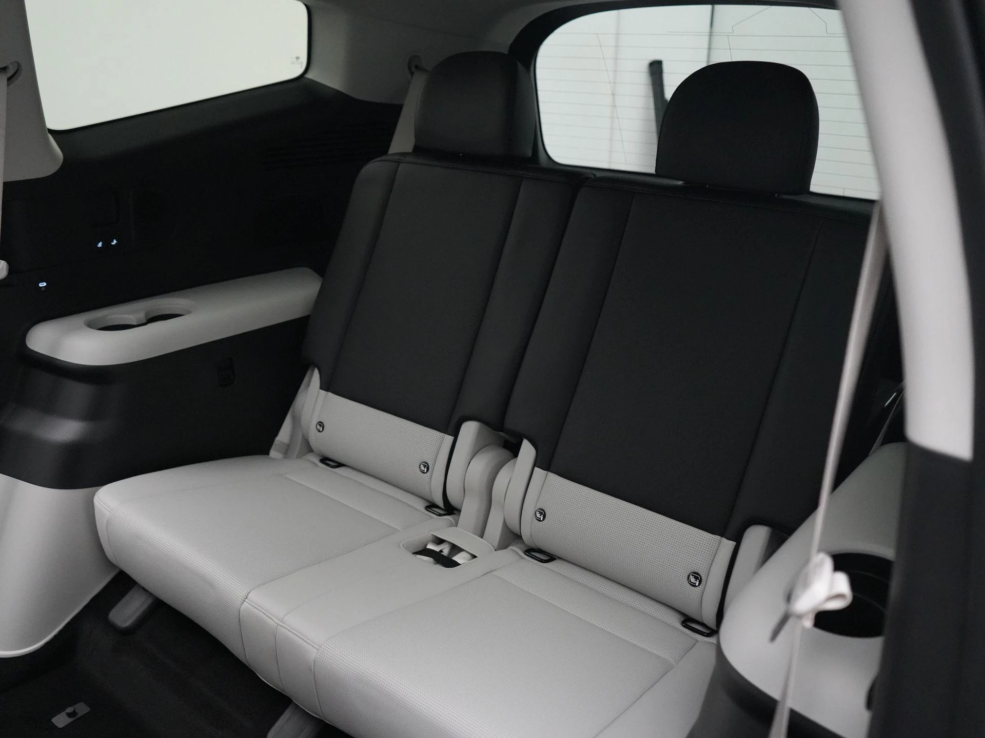 Hyundai-IONIQ 9-image-38