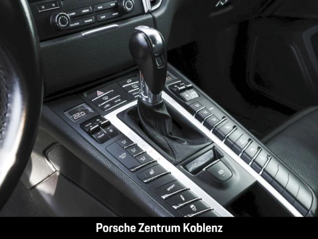 Porsche-Macan-image-19