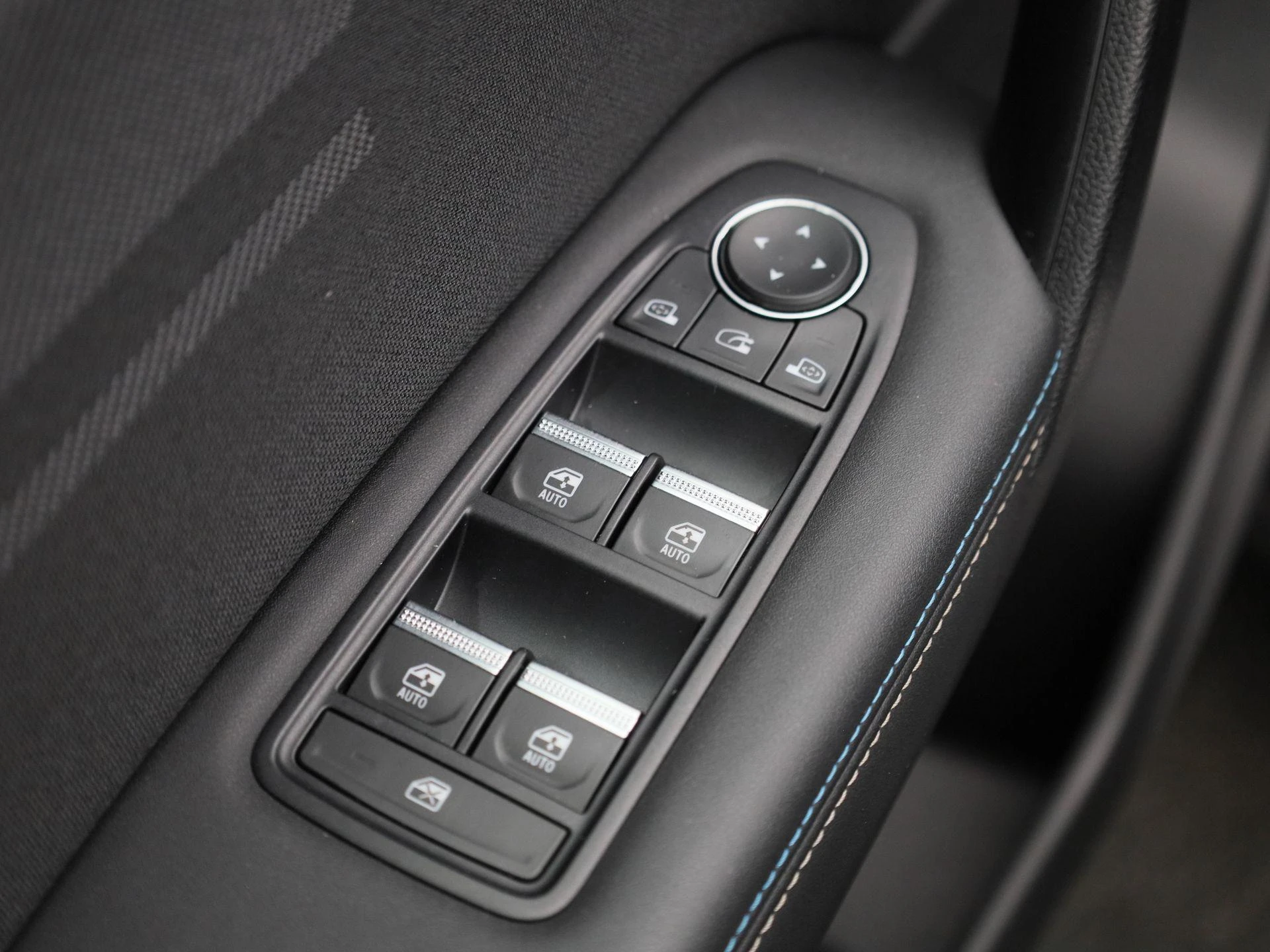 Renault-Captur-image-30