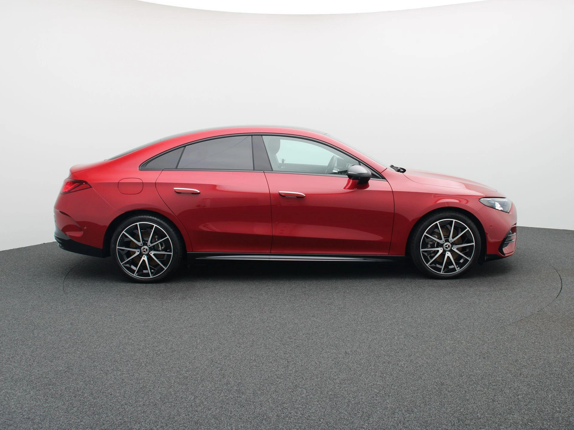 Mercedes-Benz-CLA-image-6
