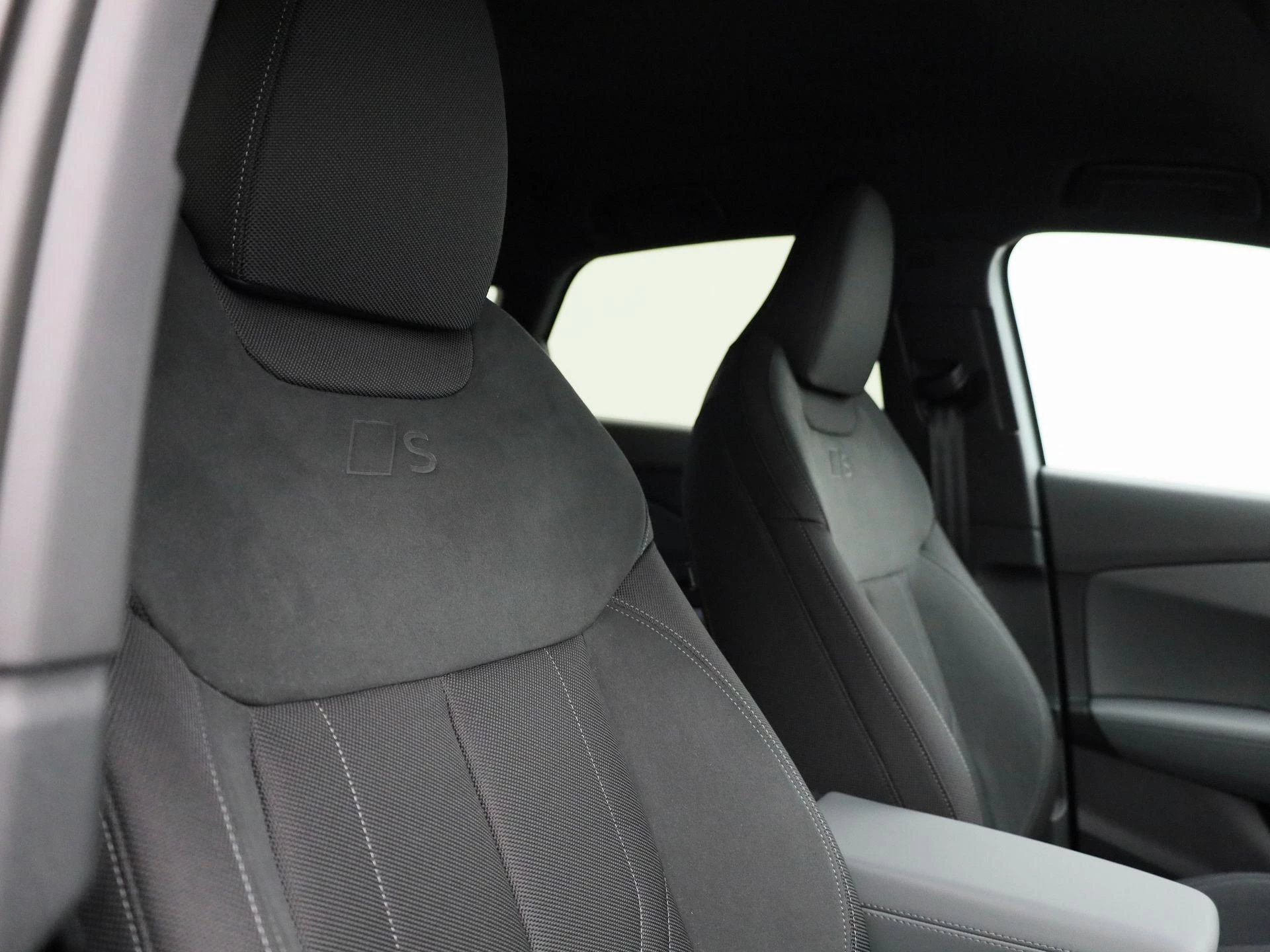 Audi-Q3-image-42
