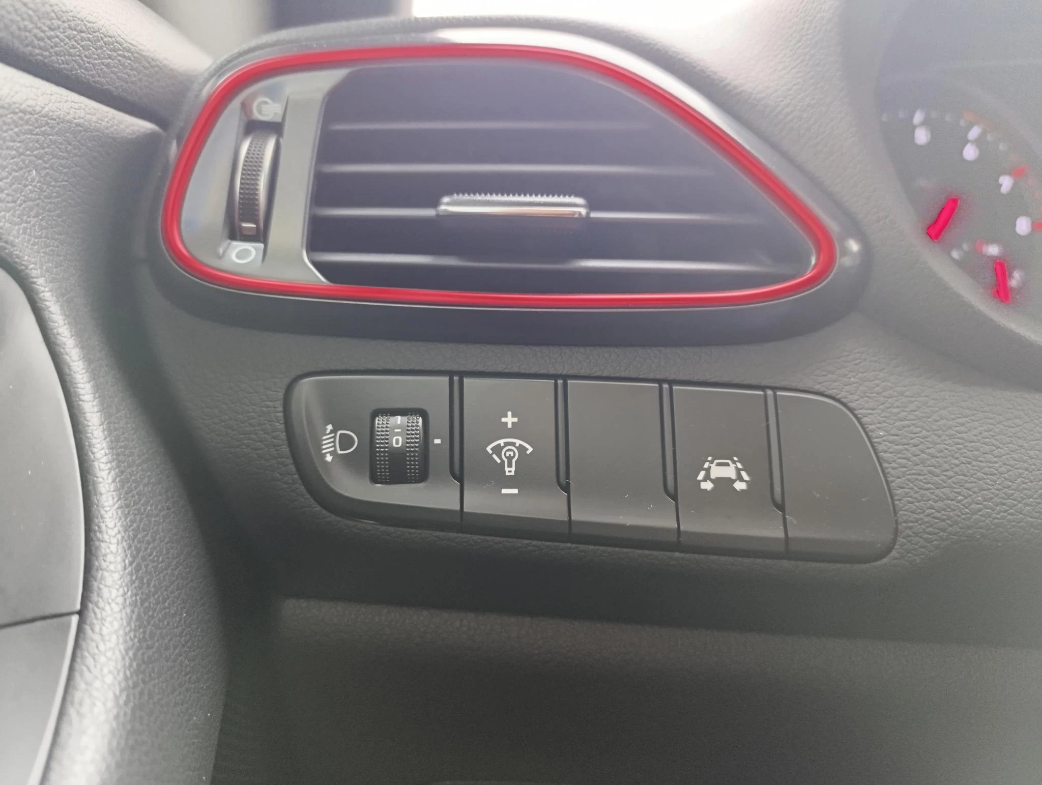 Hyundai-i30-image-17