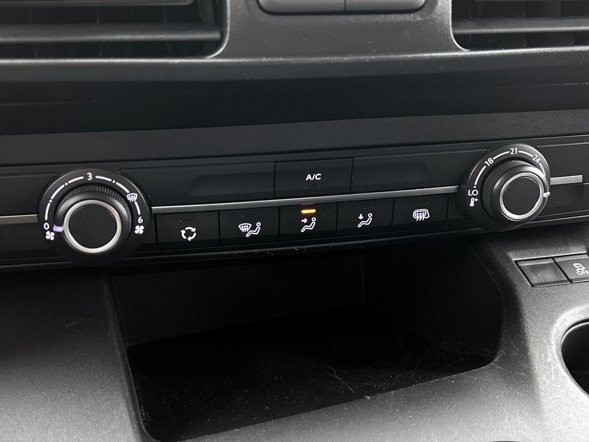 Opel-Combo-image-23
