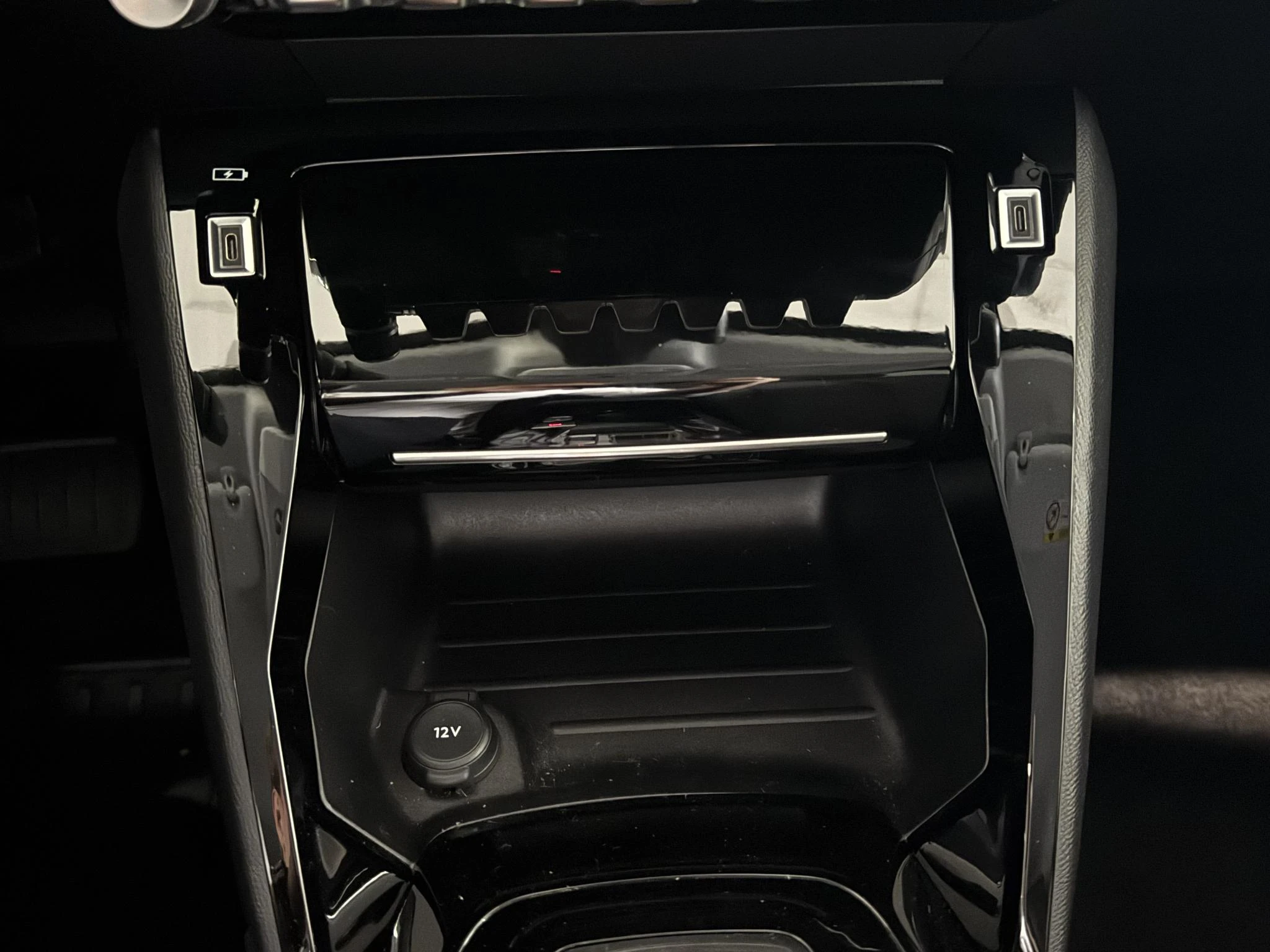 Peugeot 208 1.2 Hybrid 110 e-DCS6 Allure