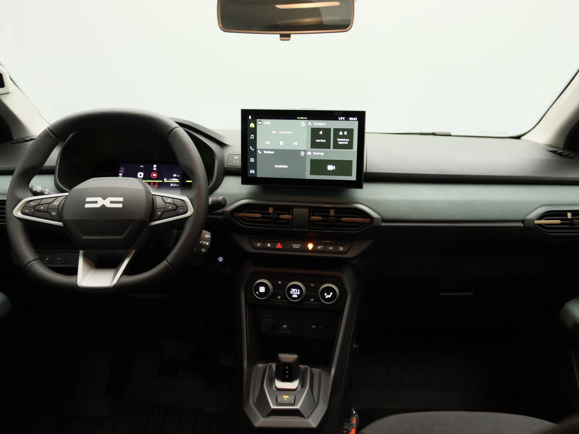 Dacia-Sandero Stepway-image-6