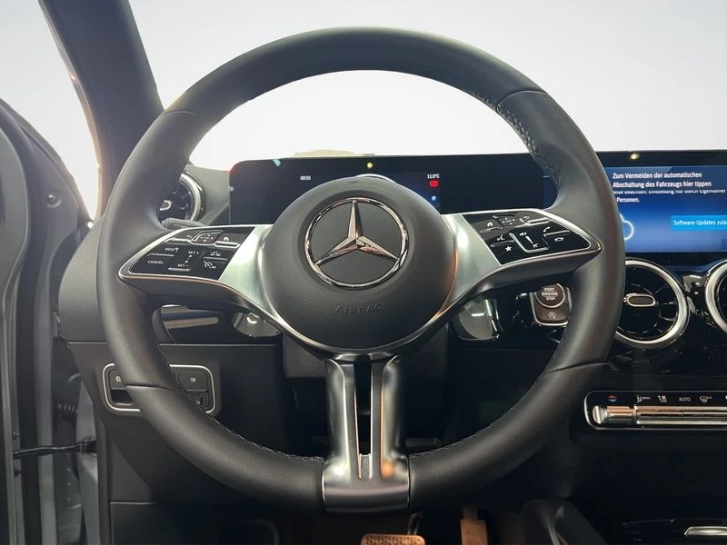 Mercedes-Benz GLA 200 PROGRESSIVE AHK MBUX KLIMA NAVI SHZ Progressive