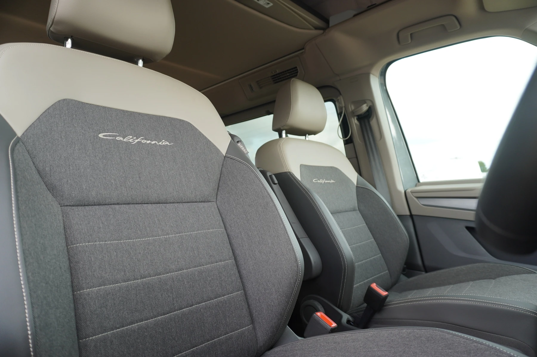 Volkswagen-California-image-10