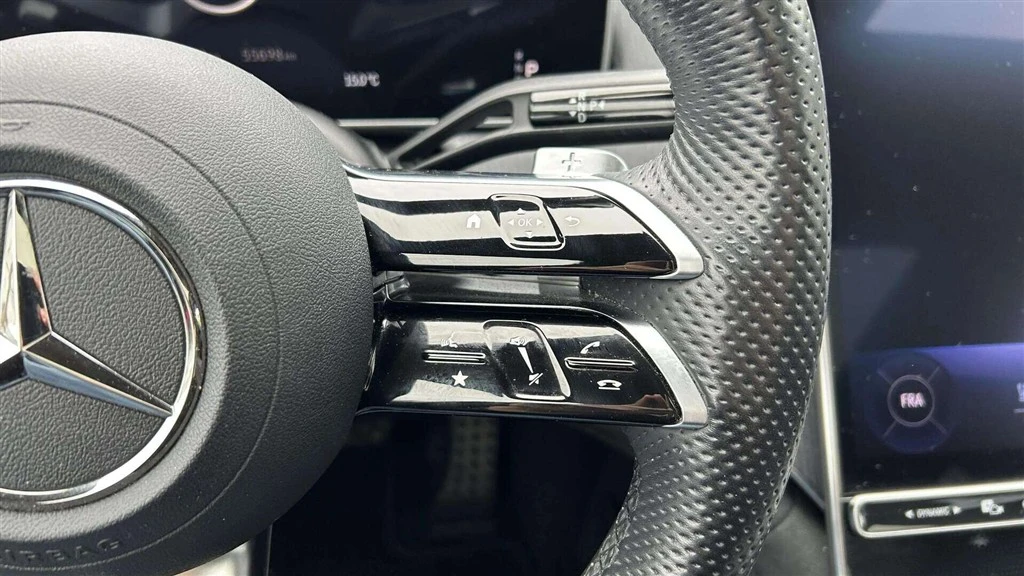 Mercedes-Benz-EQE-image-12
