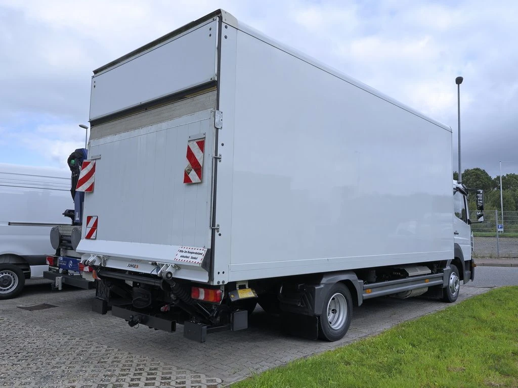 Mercedes-Benz-Atego-image-6