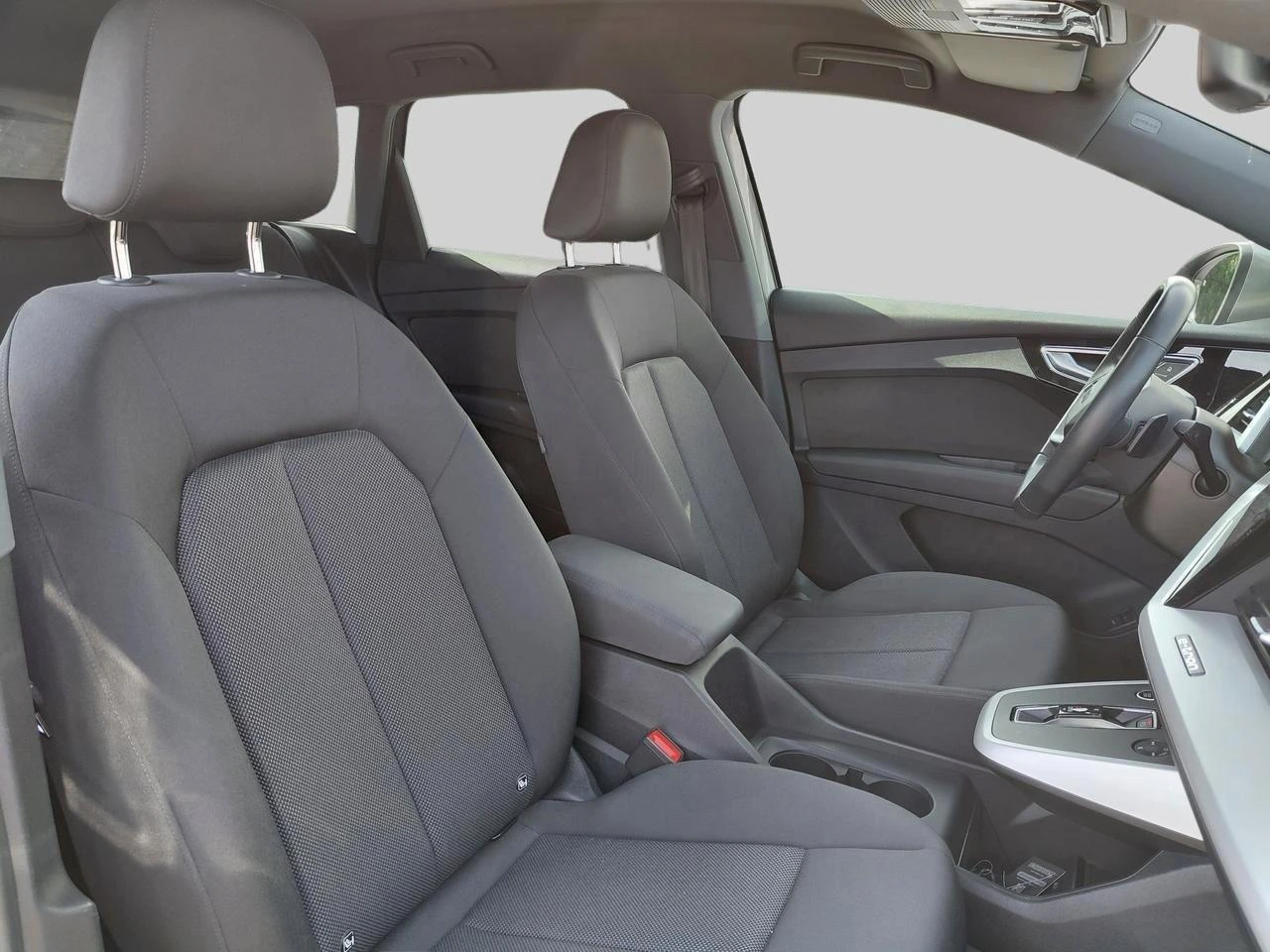 Audi-Q4 e-tron-image-13