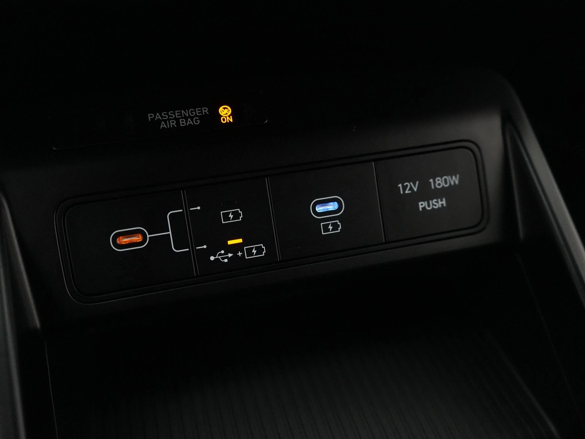 Hyundai-Kona-image-18