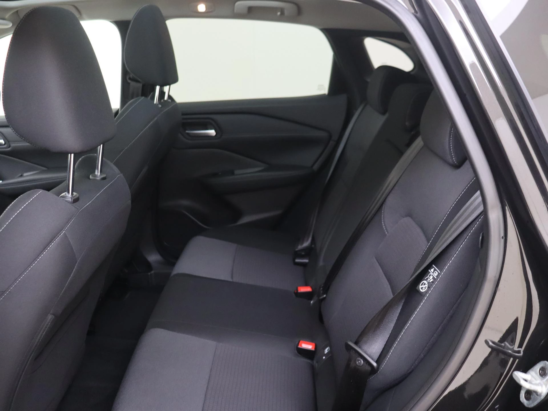 Nissan-QASHQAI-image-12