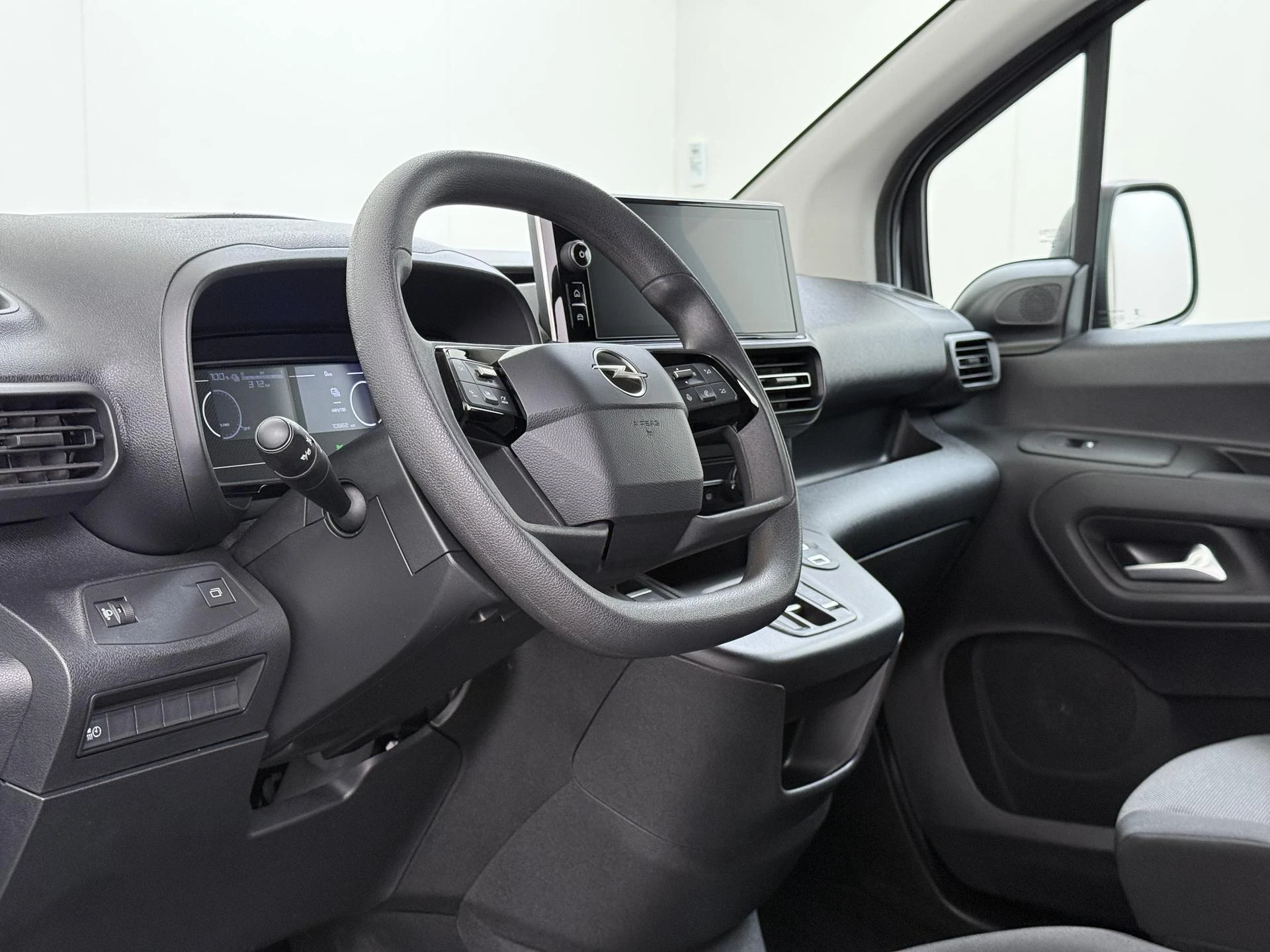 Opel-Combo-e-image-9