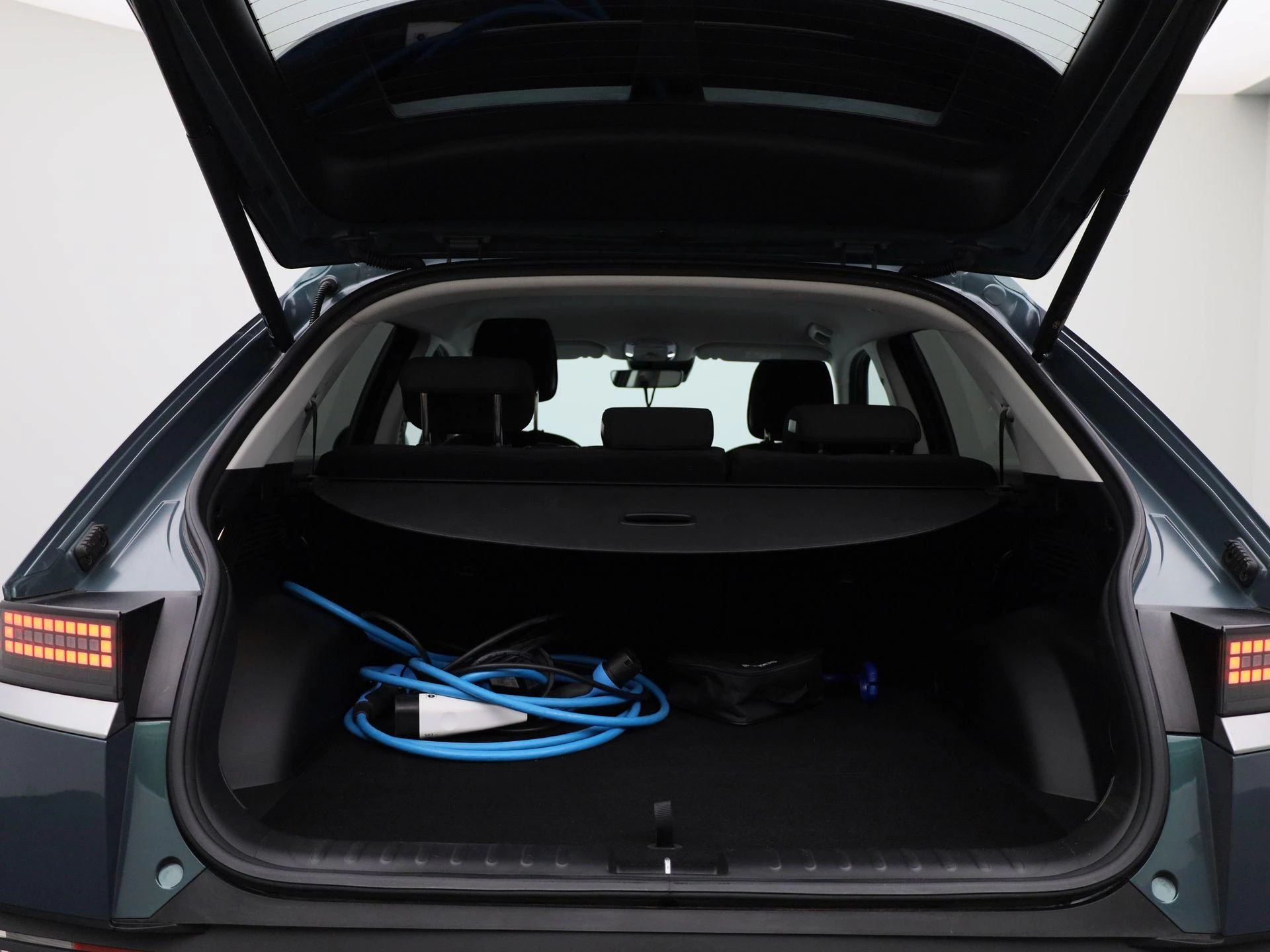 Hyundai-IONIQ 5-image-12