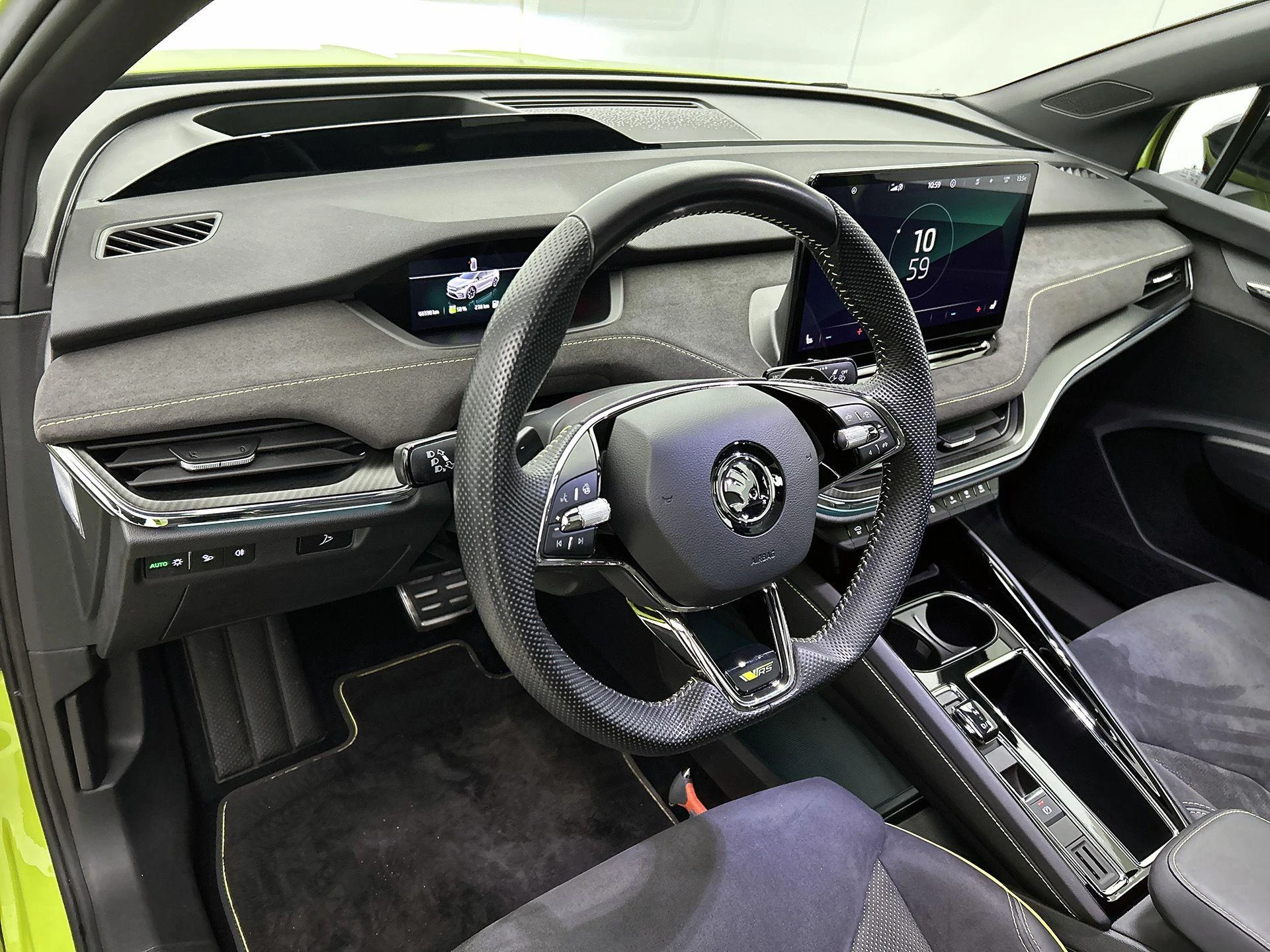 Škoda-Enyaq Coupe-image-18