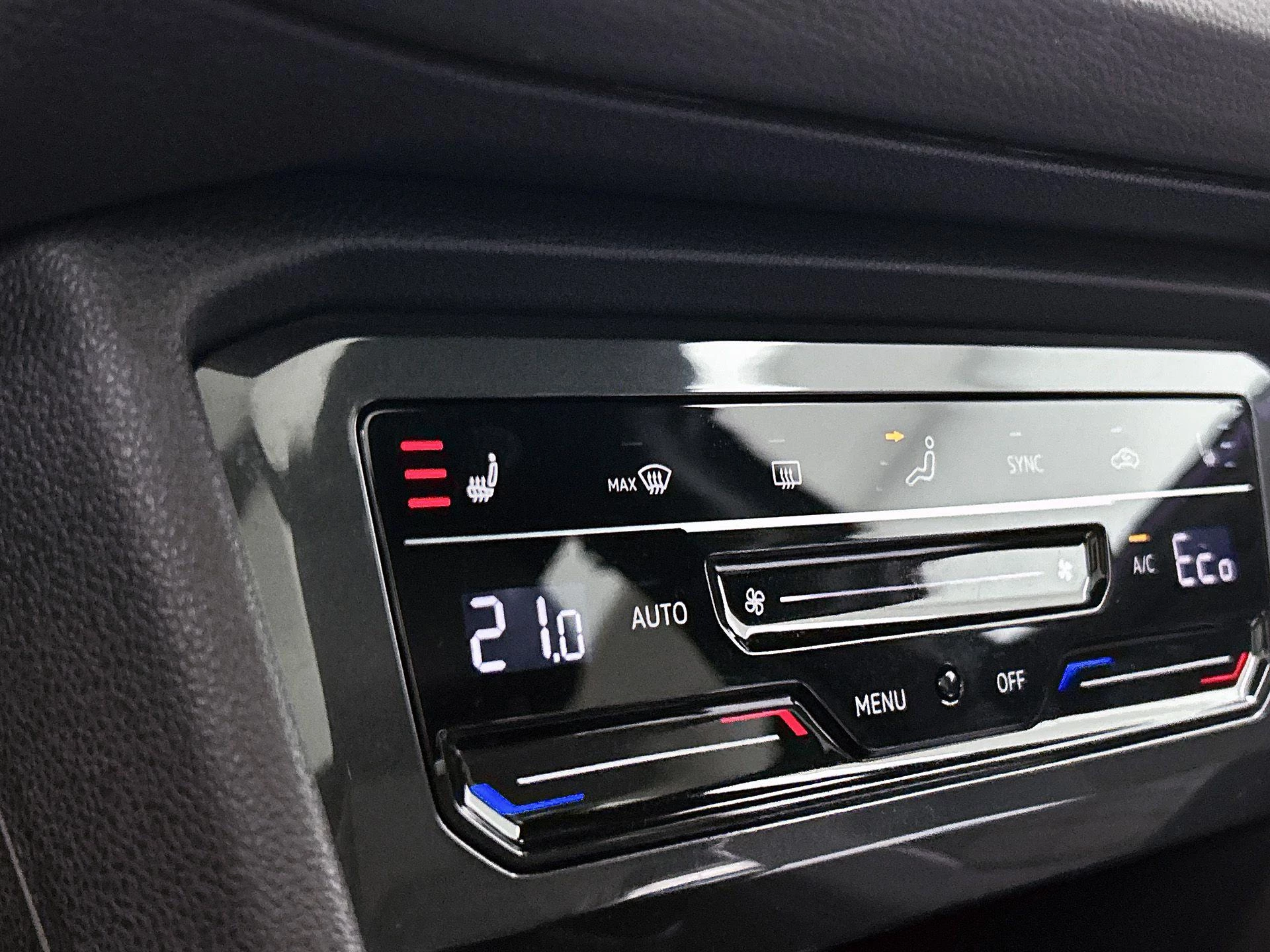 Volkswagen-Tiguan-image-7