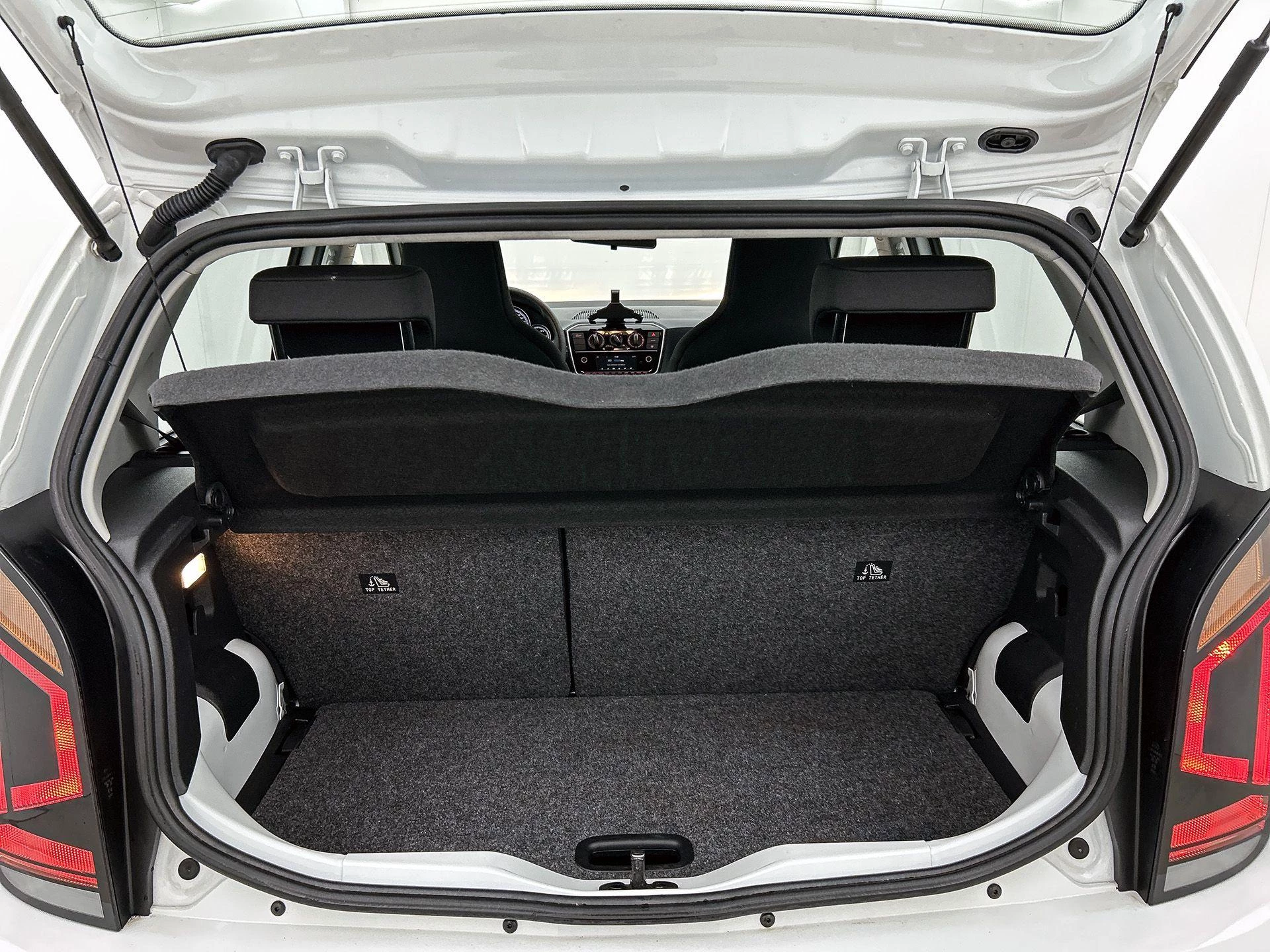 Volkswagen-up!-image-20