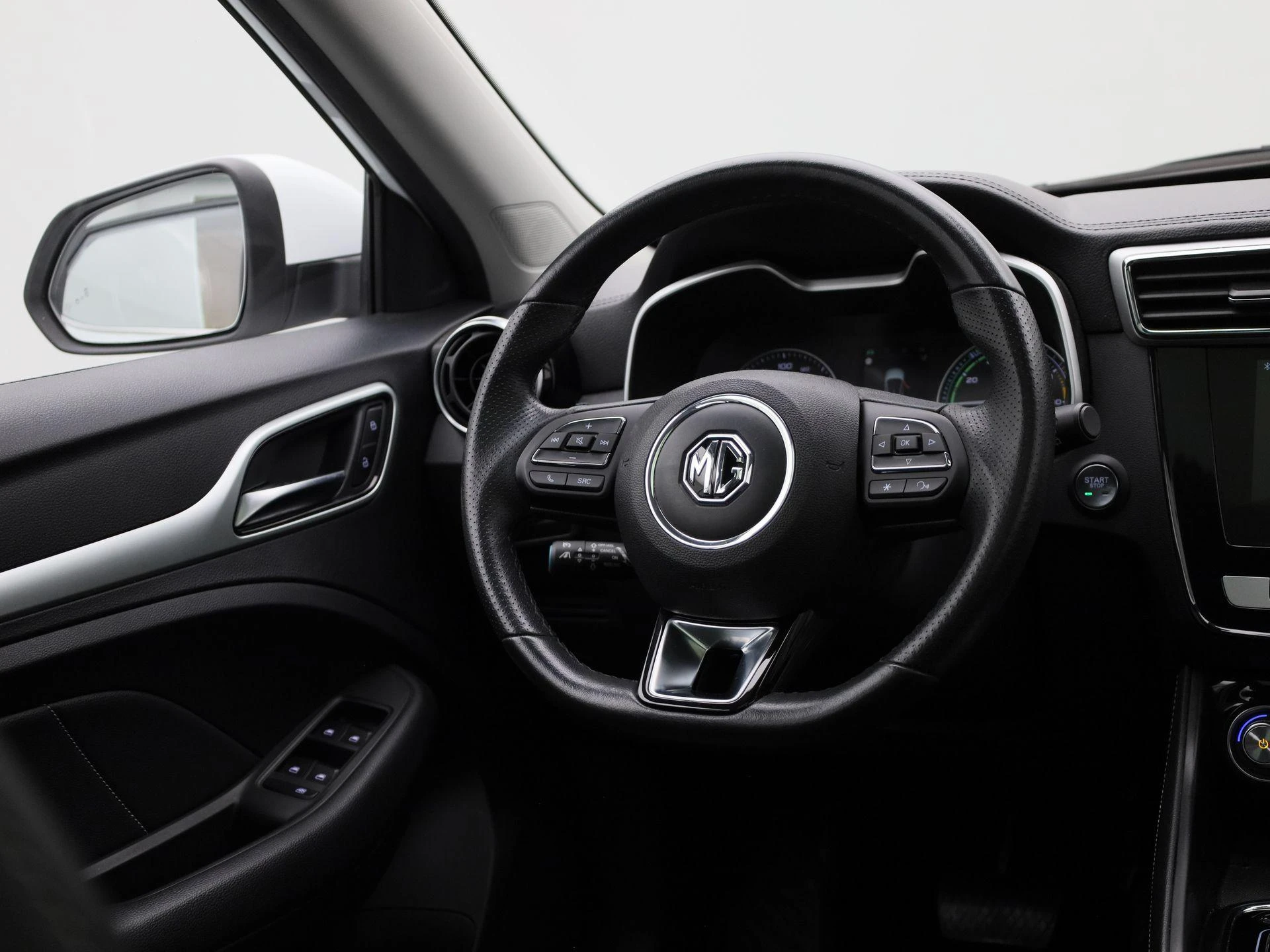 MG-ZS EV-image-8