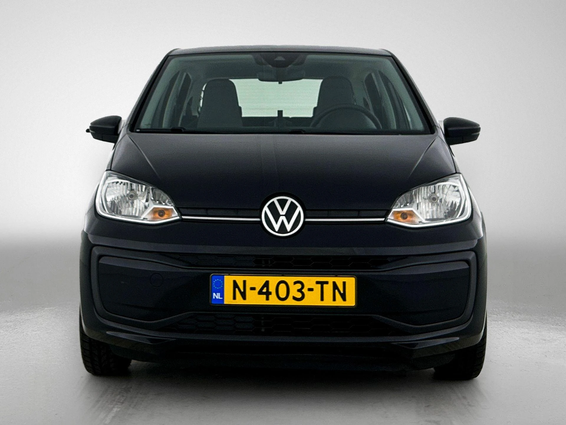 Volkswagen-up!-image-4