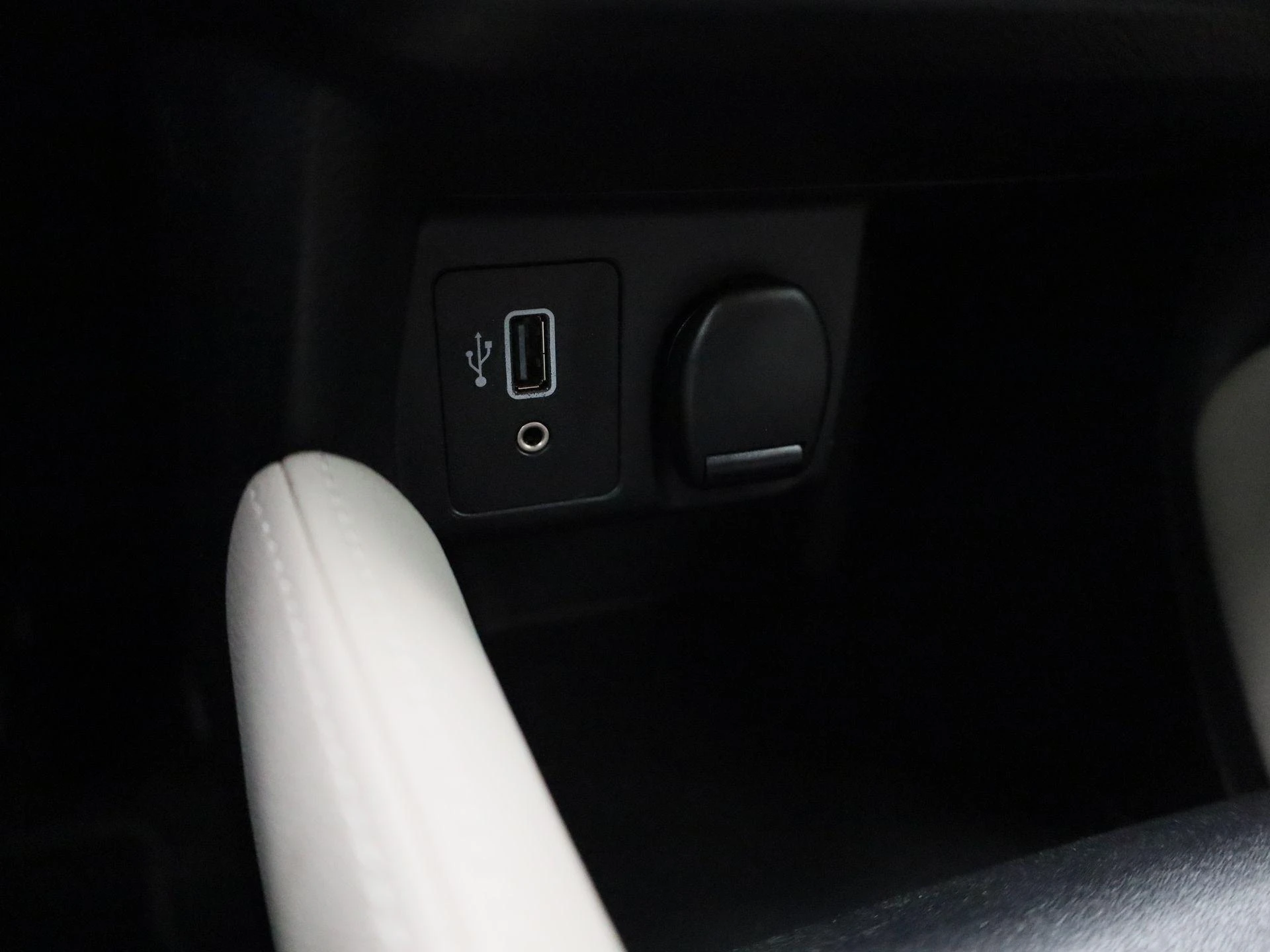 Nissan-Micra-image-28