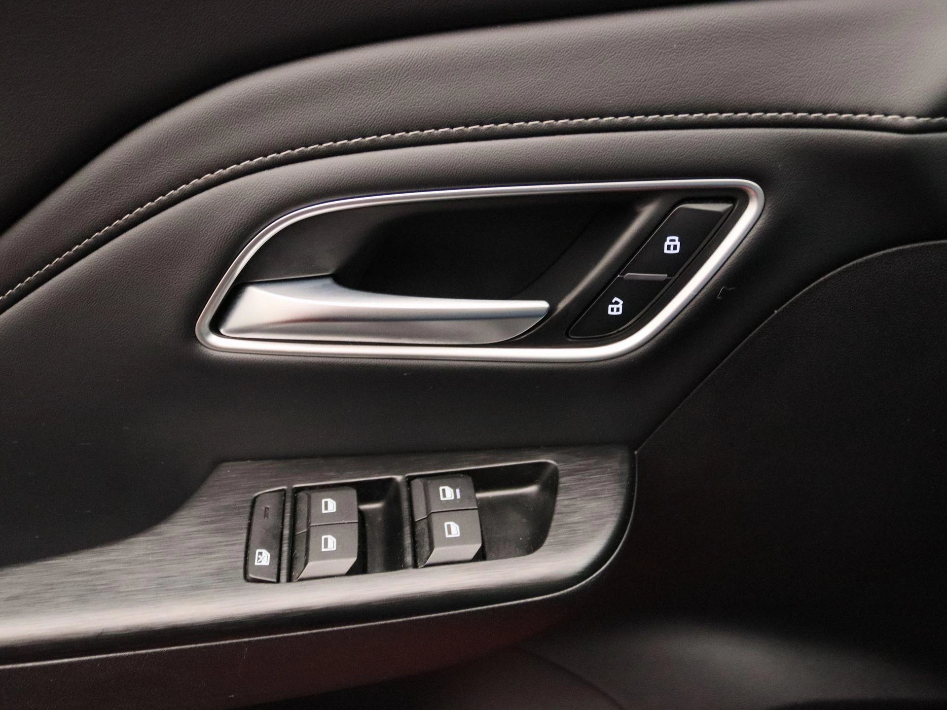 MG-ZS-image-22