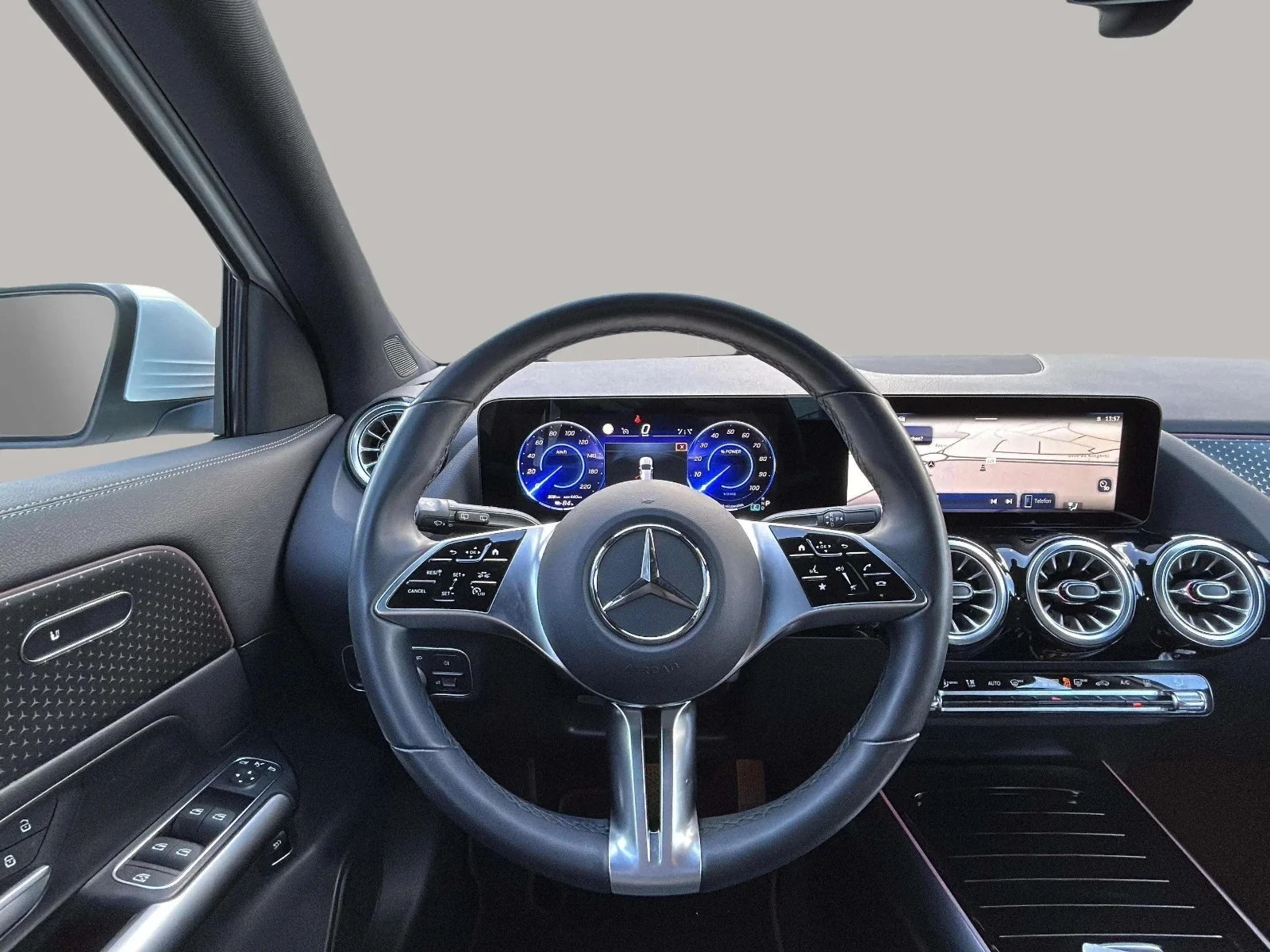 Mercedes-Benz-EQA-image-11