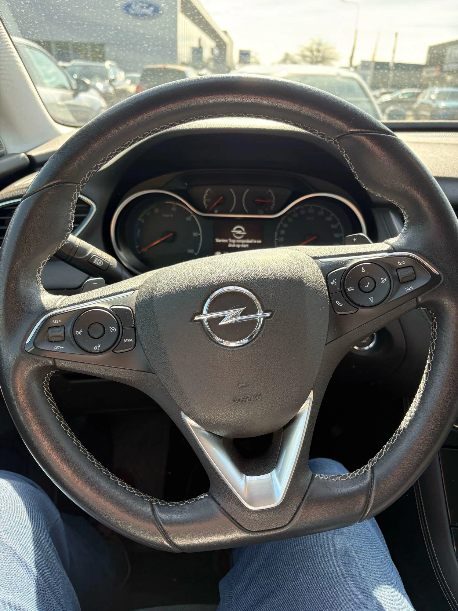Opel Grandland X 1.6 Turbo Hybrid Business Edition