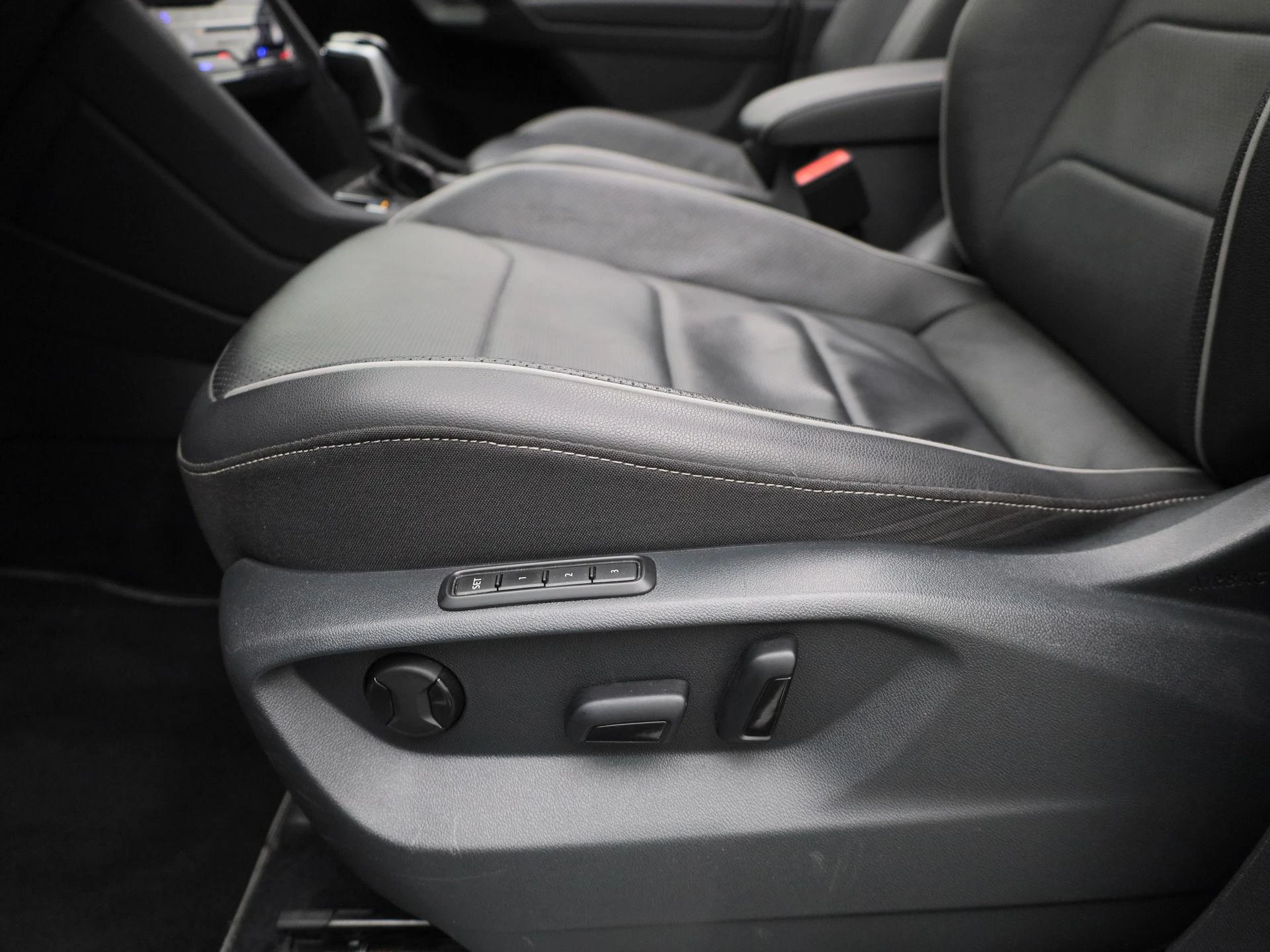 Volkswagen-Tiguan Allspace-image-45