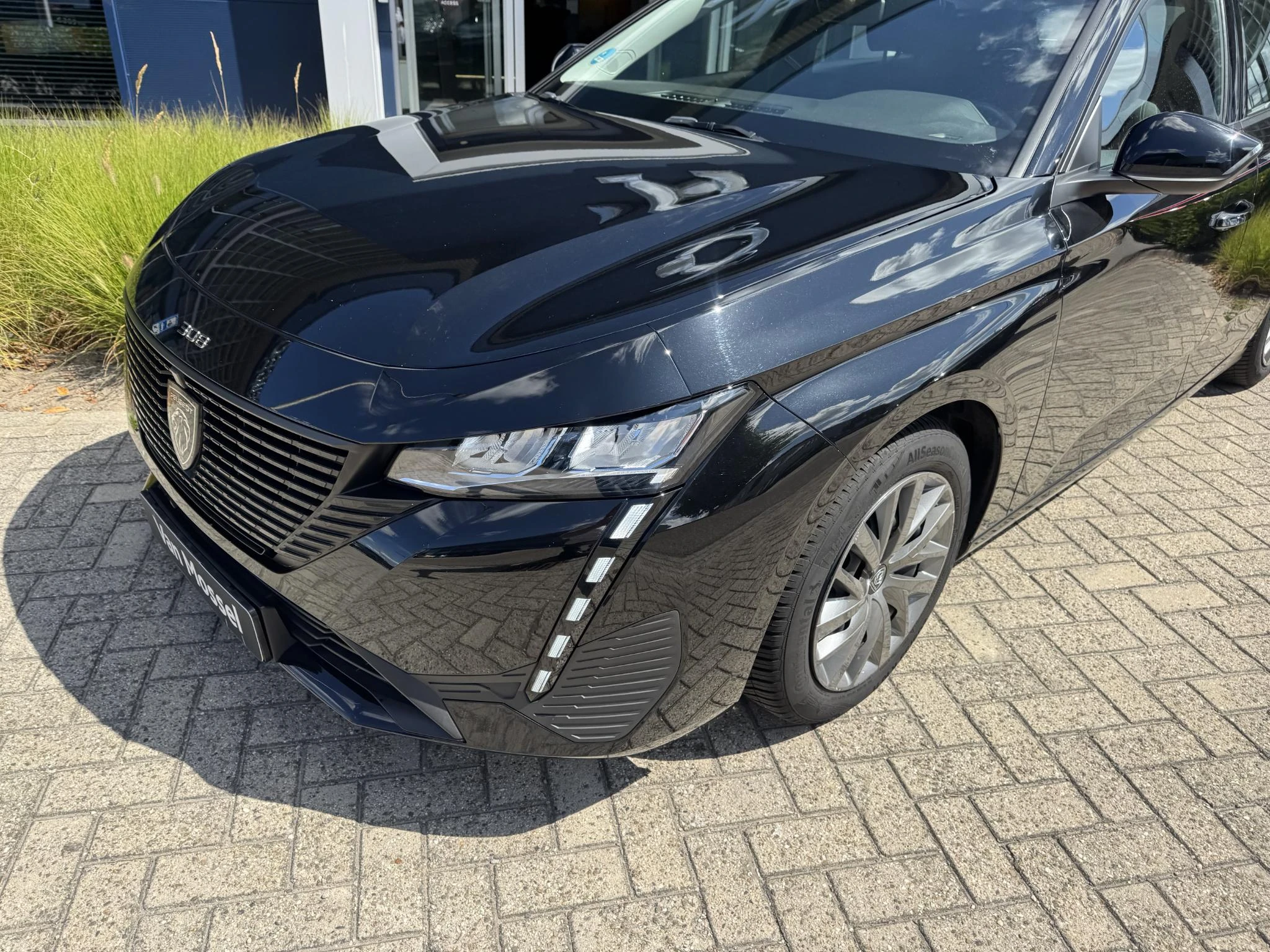 Peugeot-308-image-8
