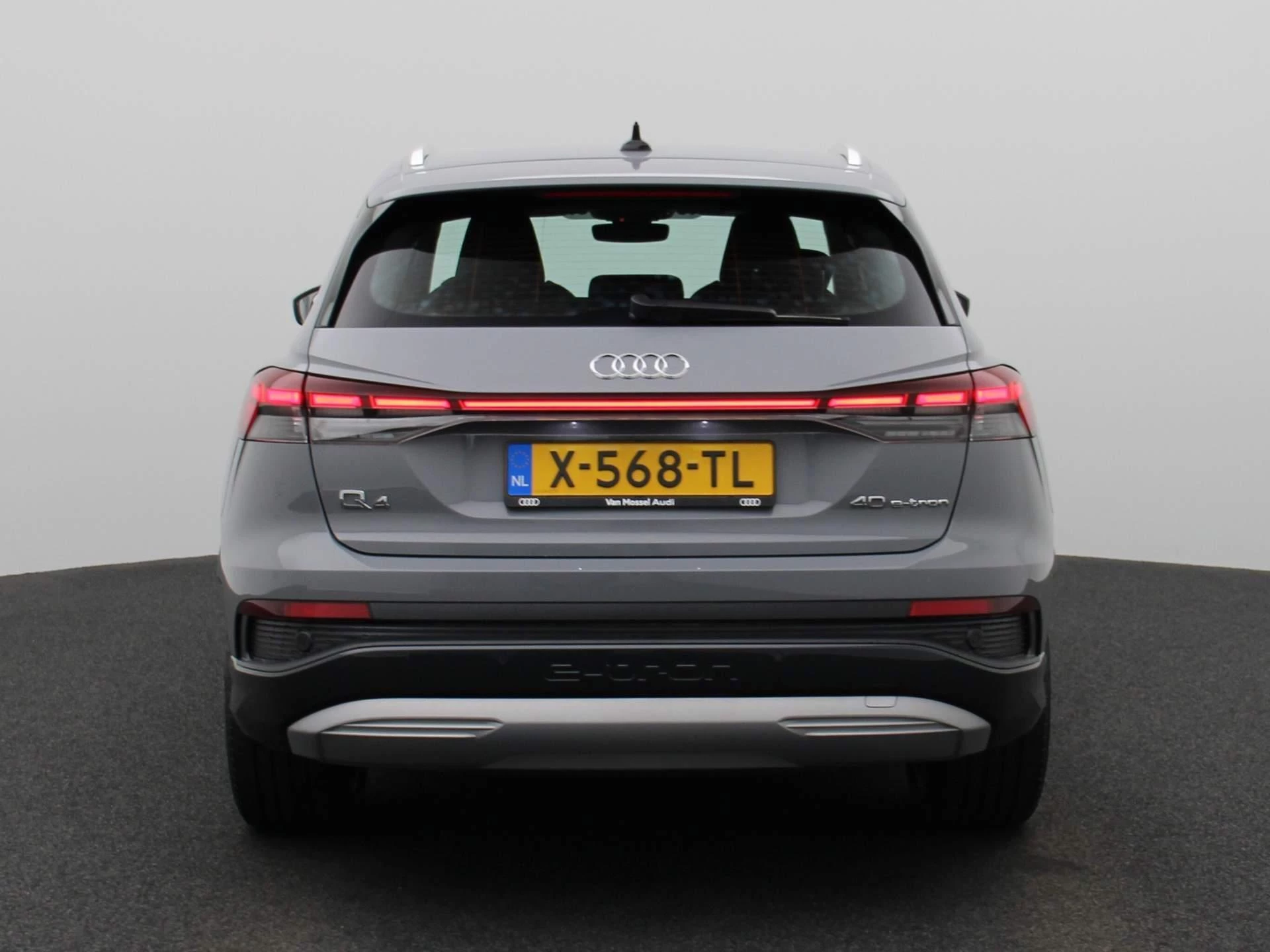 Audi-Q4 e-tron-image-4