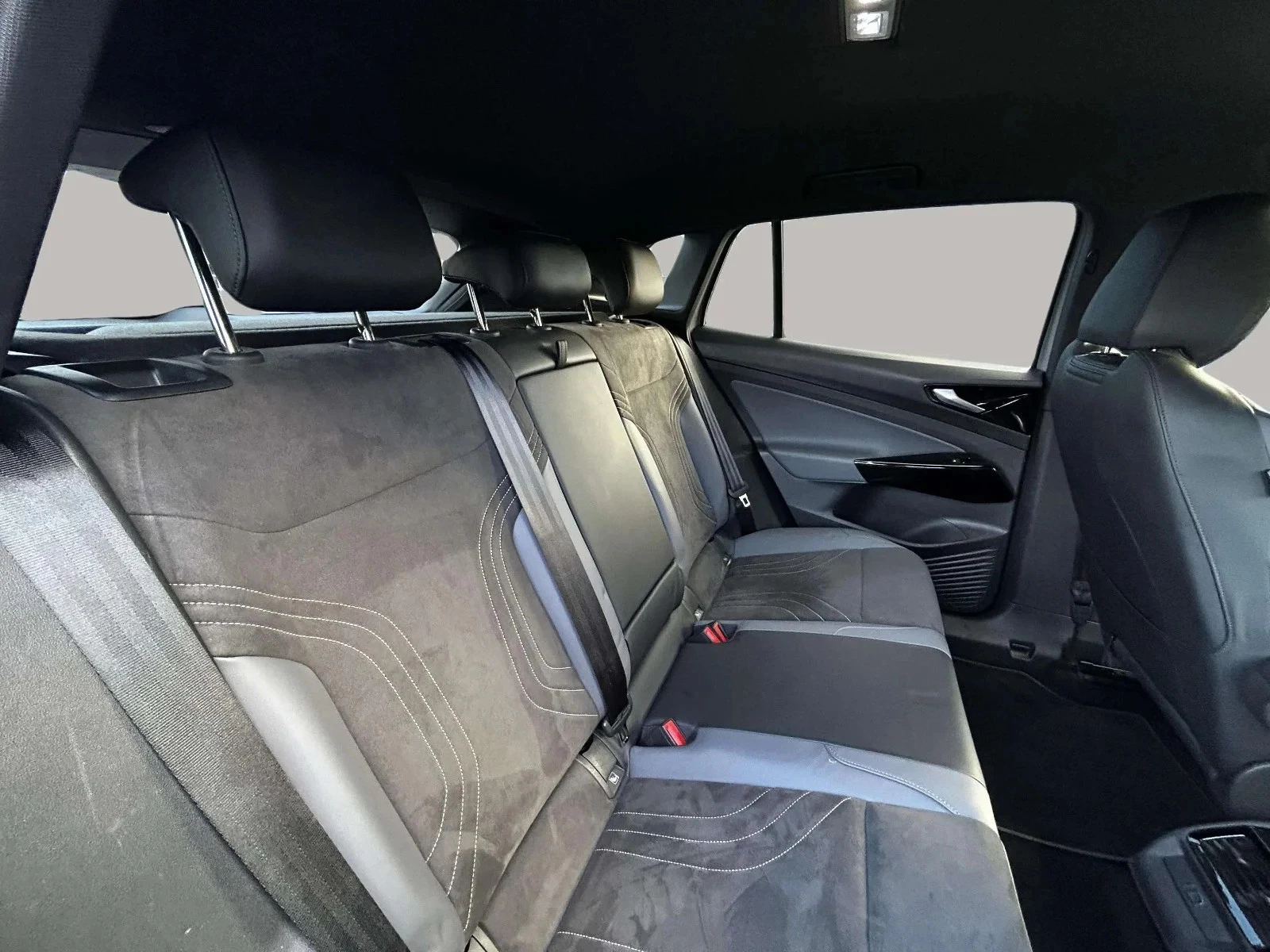 Volkswagen-ID.4-image-14