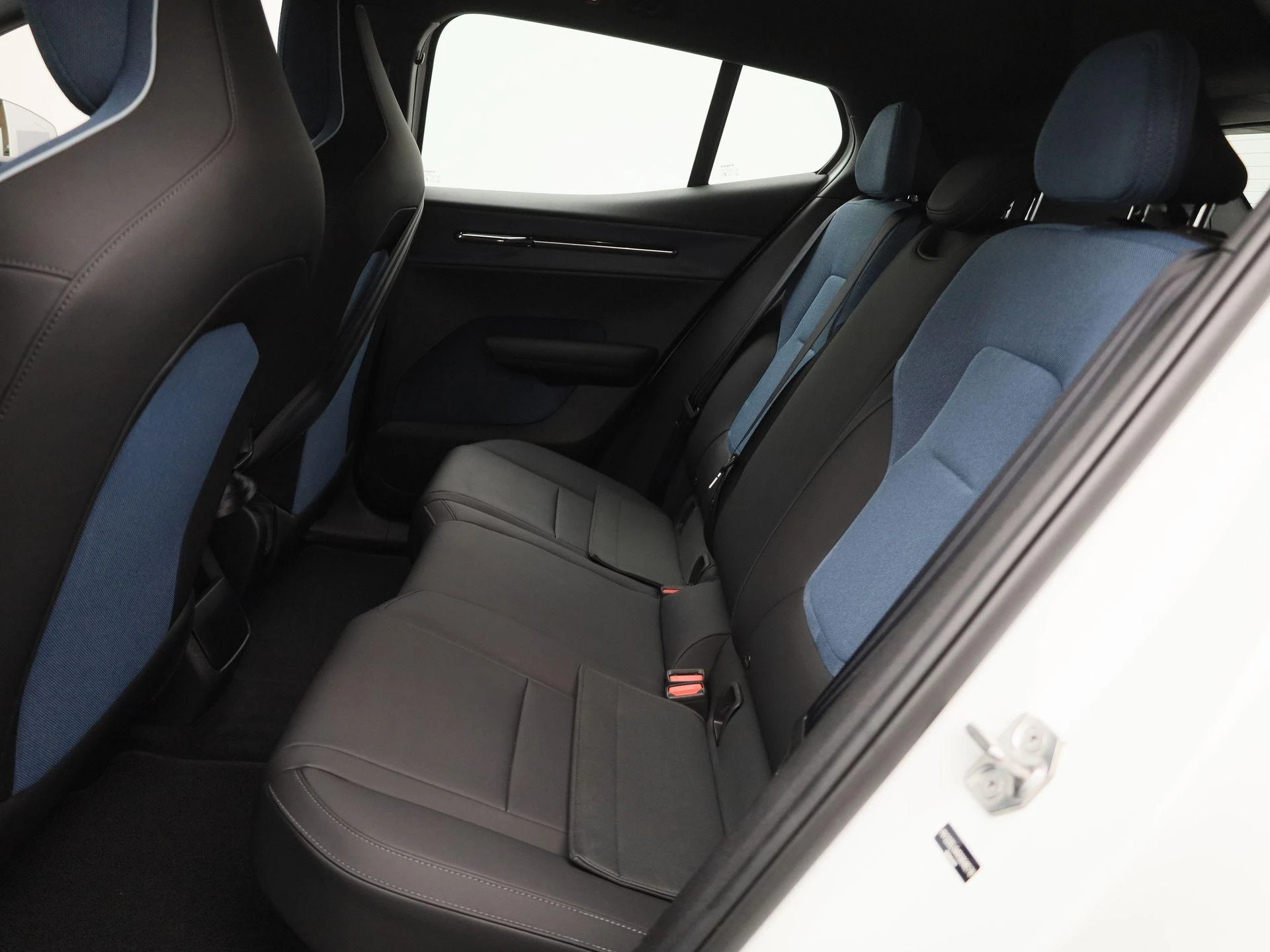 Volvo-EX30-image-11