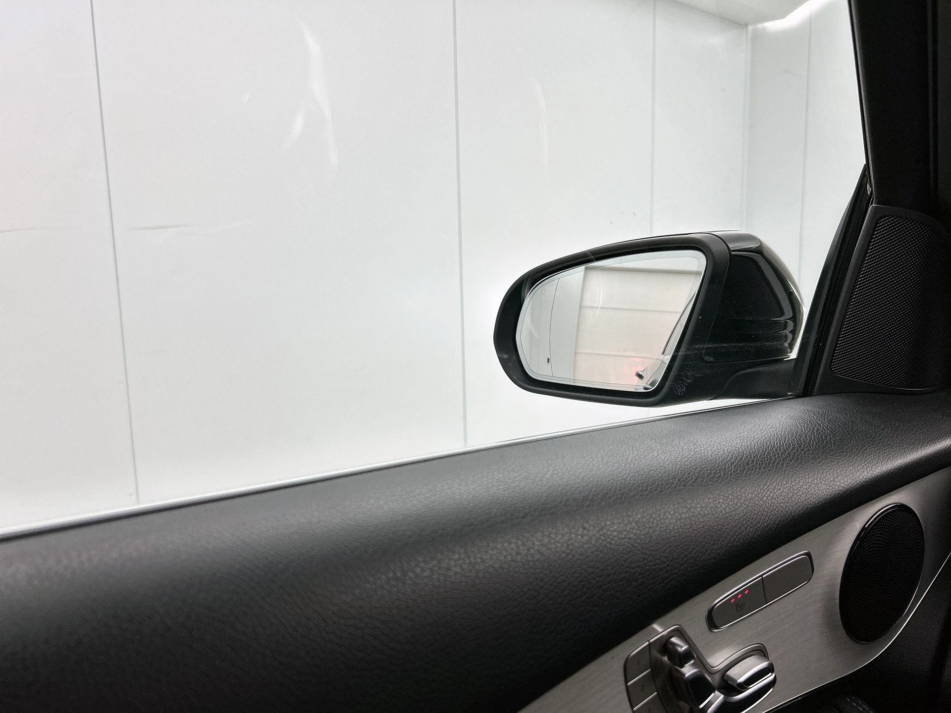 Mercedes-Benz GLC 300e 4MATIC AMG Line